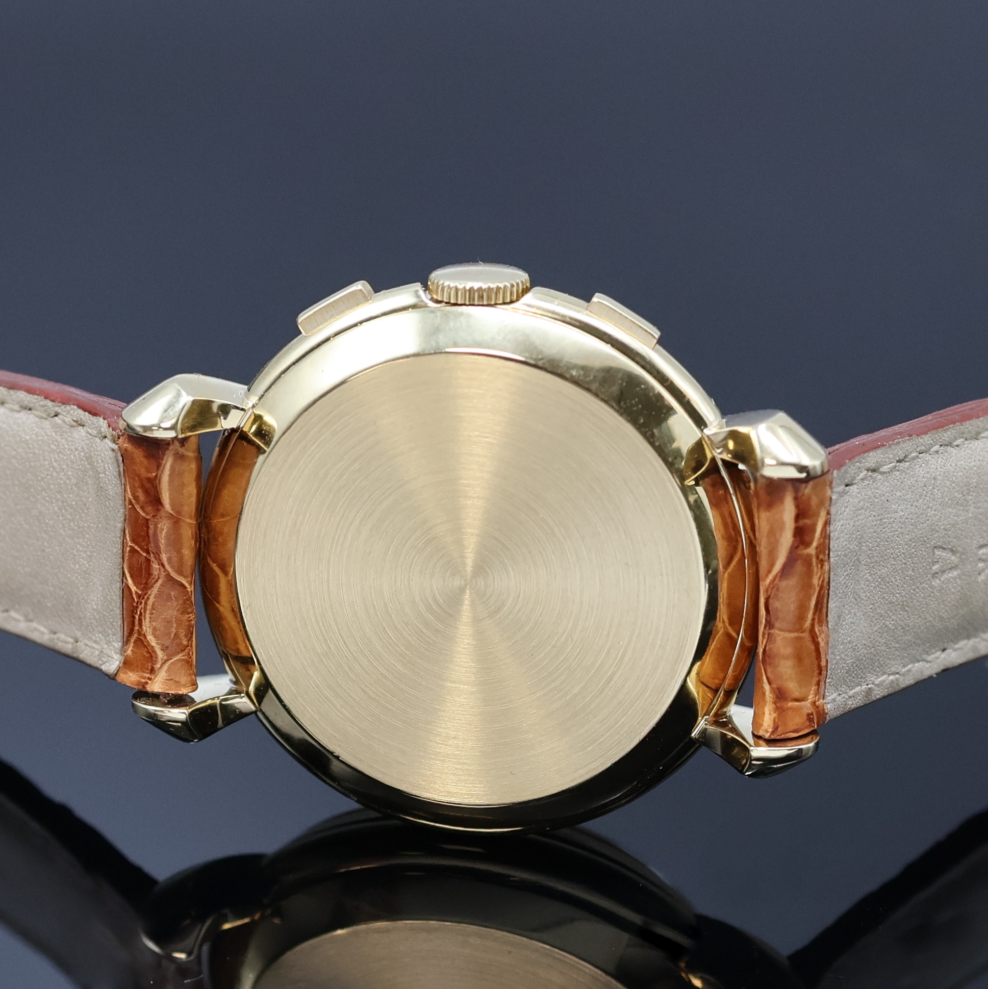 Detail d: VACHERON & CONSTANTIN seltener Herrenchronograph in GG 750/000 Referenz 4178, Schweiz um 1950, Handaufzug, 3-tlg. Geh. m. tropfenförm. ...