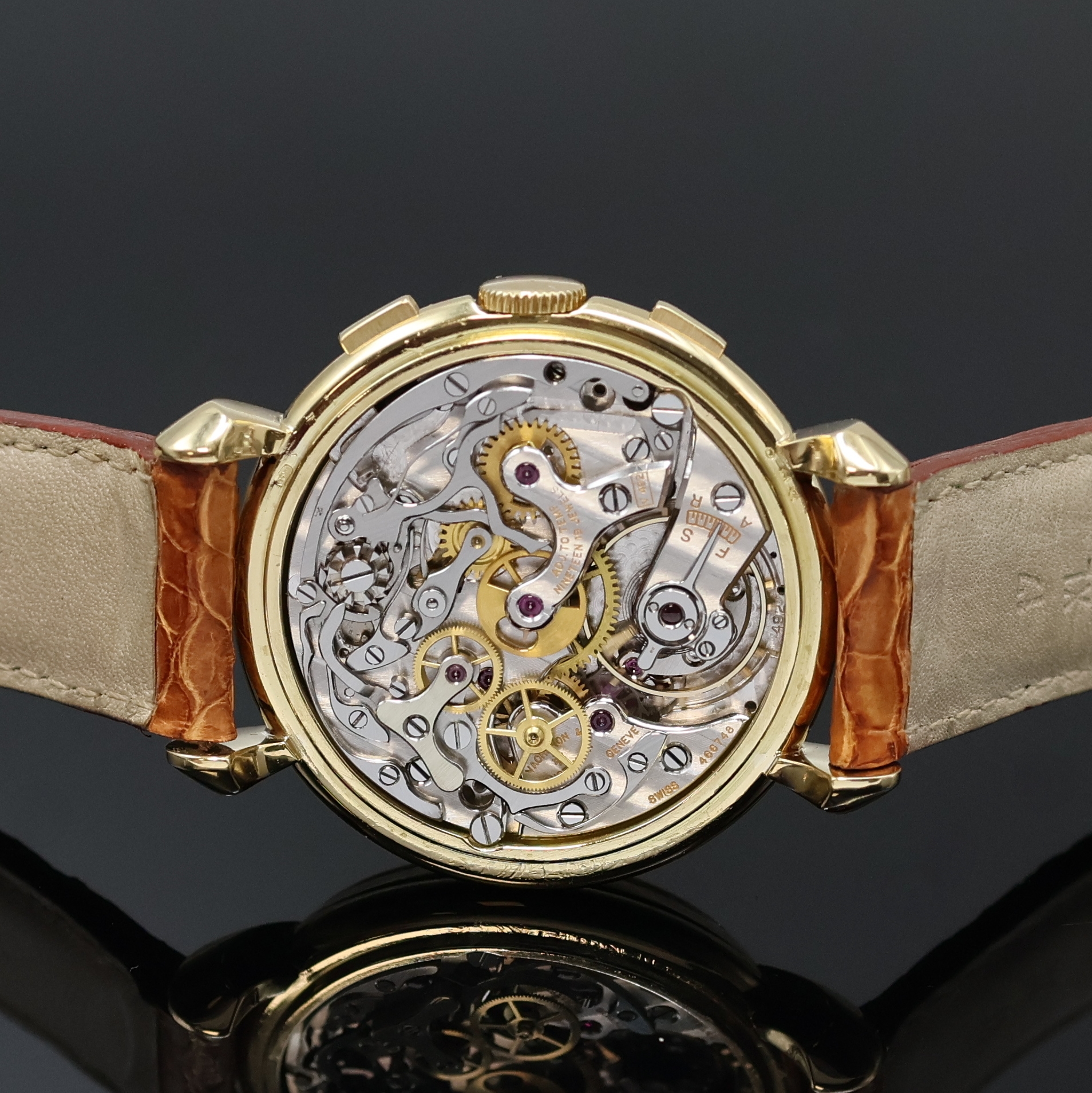 Detail e: VACHERON & CONSTANTIN seltener Herrenchronograph in GG 750/000 Referenz 4178, Schweiz um 1950, Handaufzug, 3-tlg. Geh. m. tropfenförm. ...