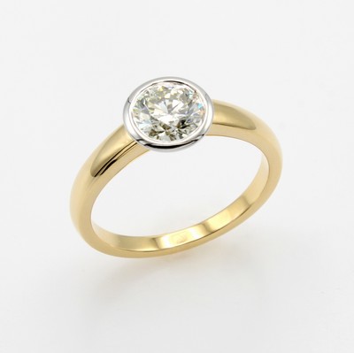 Image Ring mit Brillantsolitär, GG/WG 750/000, Brill. ca. 1.05 ct Weiß/si, RW ca. 55