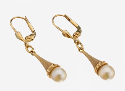 Image 26956440 - Paar 14 kt Gold Zuchtperl-Ohrgehänge, GG 585/000, Abhängungen fein sat. und ...