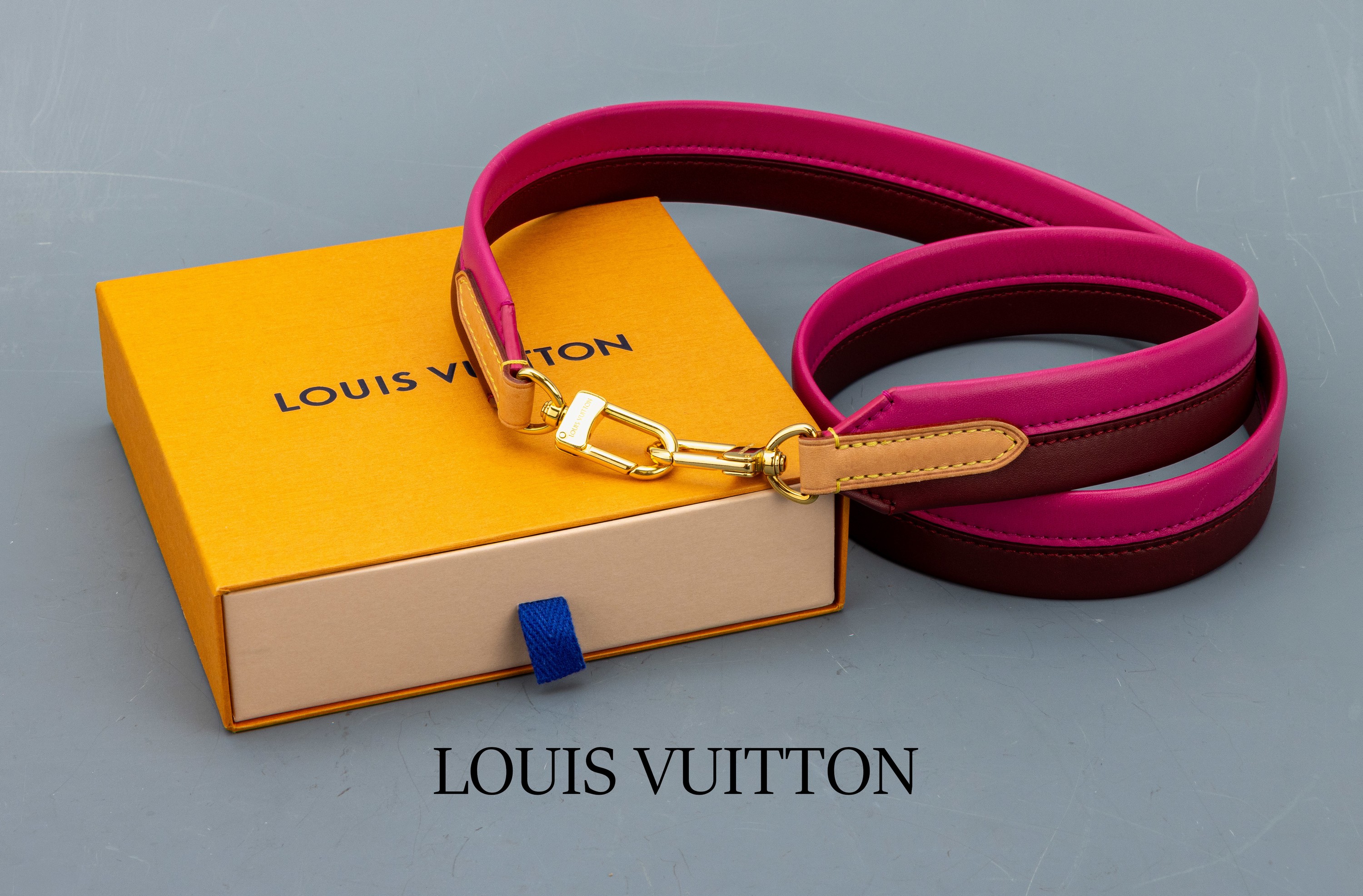 Detail b: LOUIS VUITTON Handtasche, "Cluny BB", Monogram Canvas, Tragehenkel und abnehmbarer Schulterriemen naturfarb. Leder, Monturen Metall verg., ...