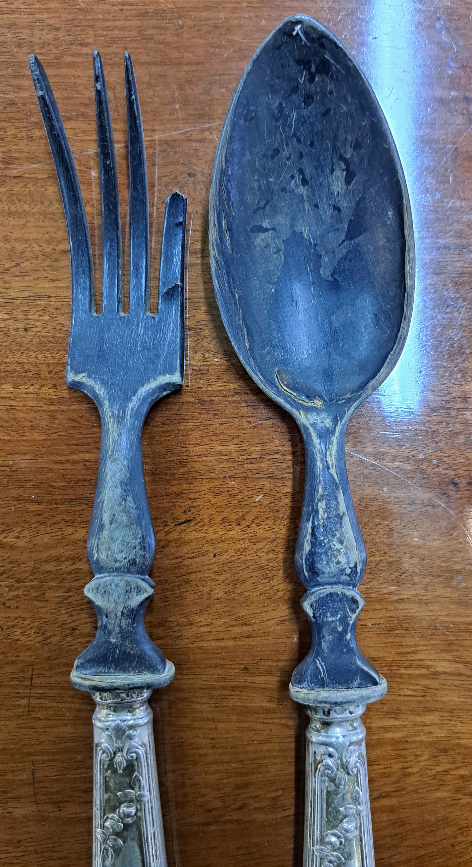 Detail f: Besteckteile, Koch & Bergfeld, um 1900, 800er Aufsätze vergoldet, 2 tlg. Salatbesteck mit Horneinsätzen, 2 tlg Fischvorlegebesteck, Tortenmesser, ...