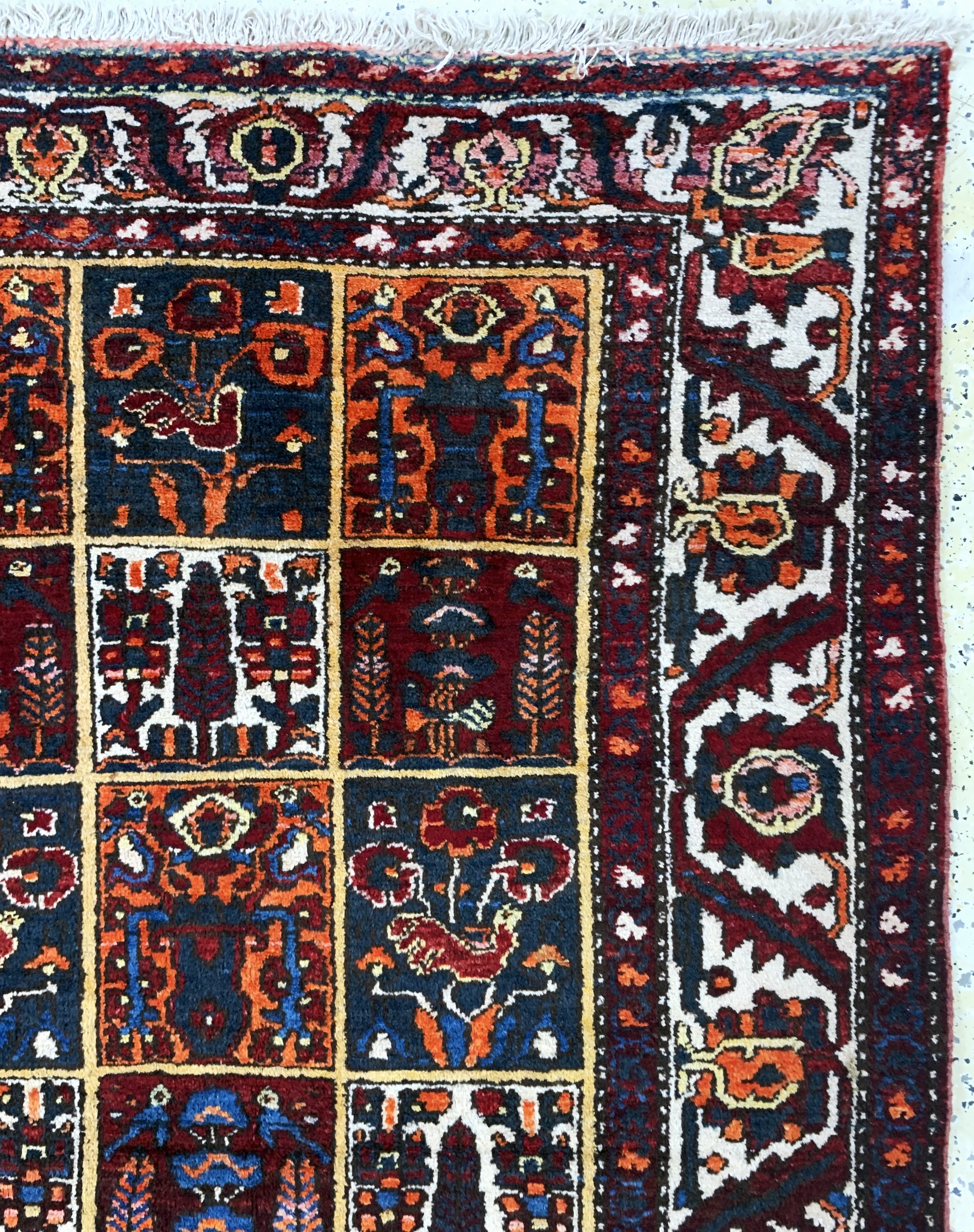 Detail e: Bachtiar, Persien, Mitte 20.Jhd, Wolle auf Baumwolle, ca. 300 x 207 cm, EHZ: 2