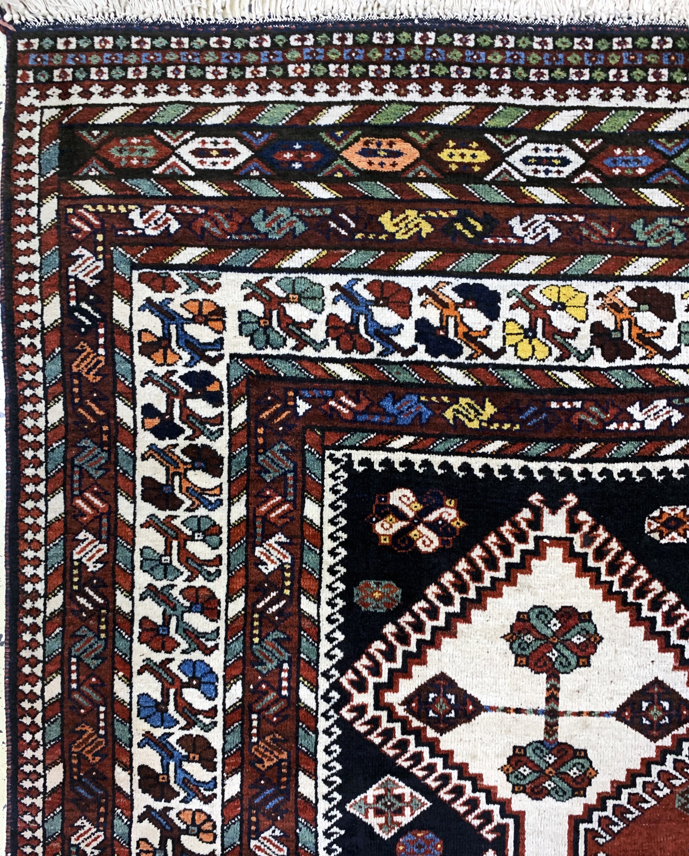 Detail d: Luri, Persien, Mitte 20.Jhd, Wolle auf Baumwolle, ca. 305 x 207 cm, EHZ: 3