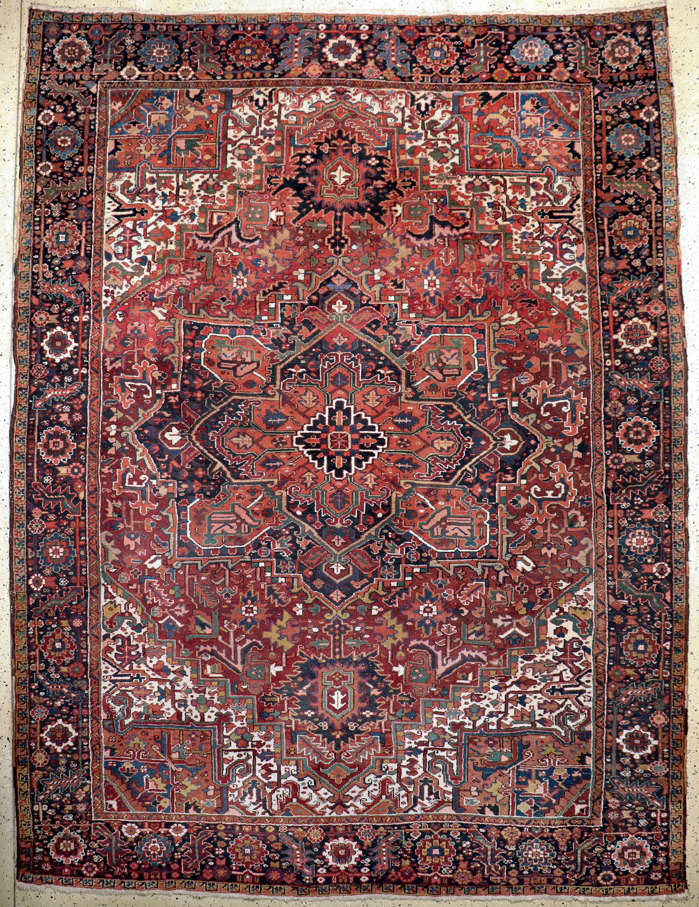 Heriz alt, Persien, Anfang 20.Jhd, Wolle auf Baumwolle, ca. 365 x 275 cm, EHZ: 3