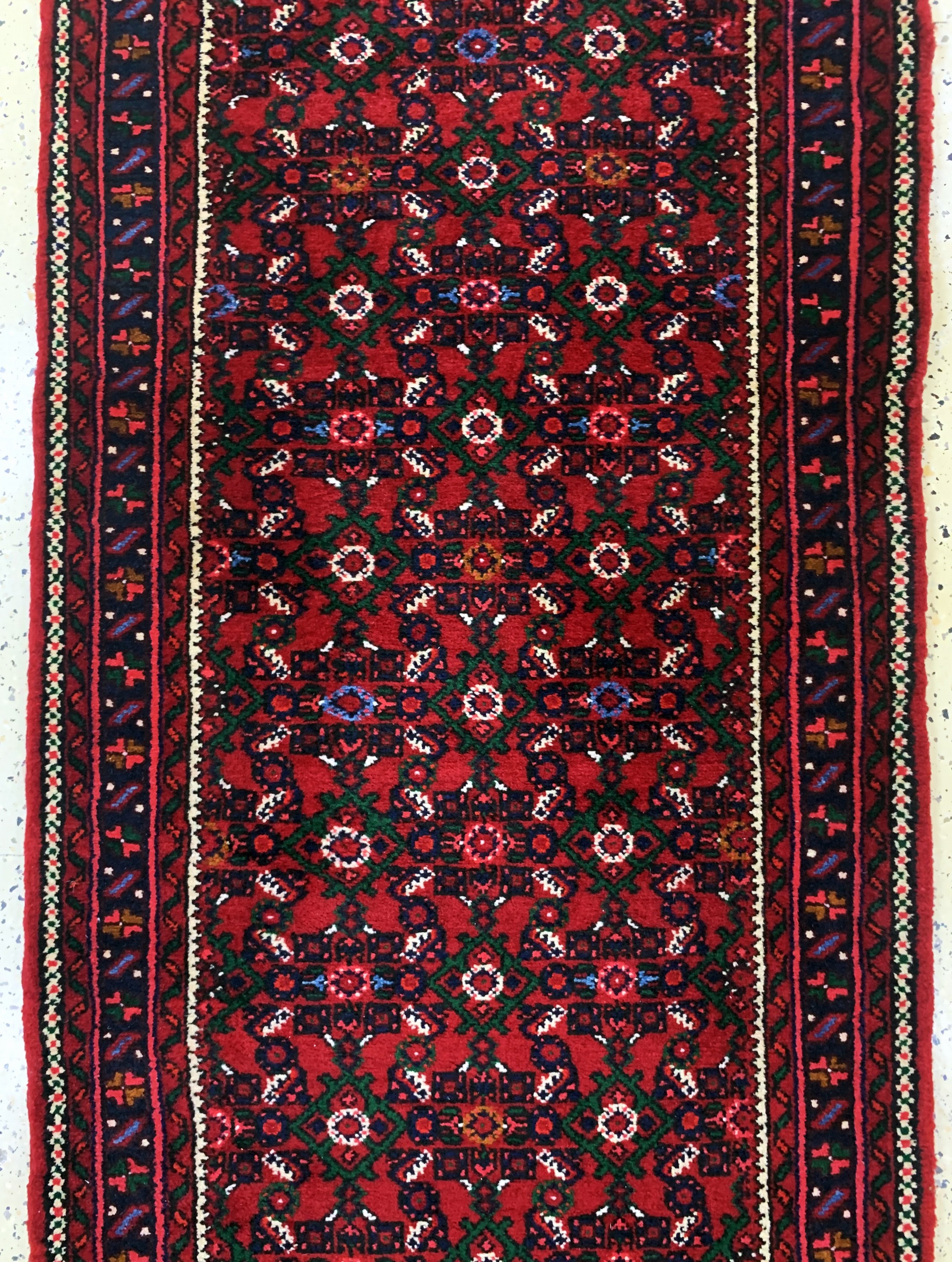 Detail c: Hosseinabad, Persien, Ende 20.Jhd, Wolle auf Baumwolle, ca. 514 x 87 cm, nahezu neuwertig.