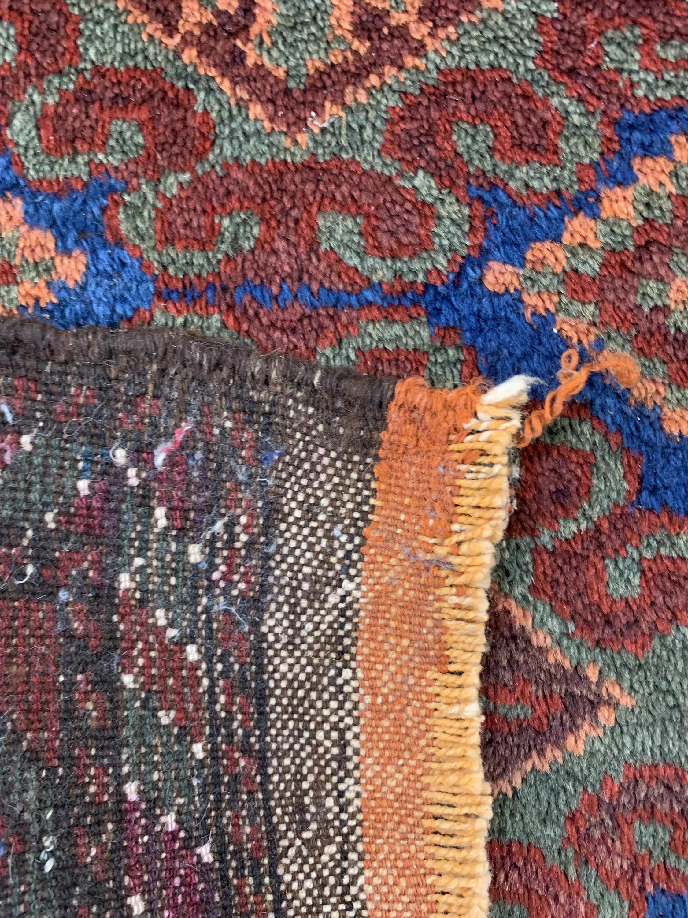 Detail d: 2 Lots Yastik, Türkei, um 1900, Wolle auf Wolle, ca. 92 x 52 cm, EHZ: 4(Mottenfraß)