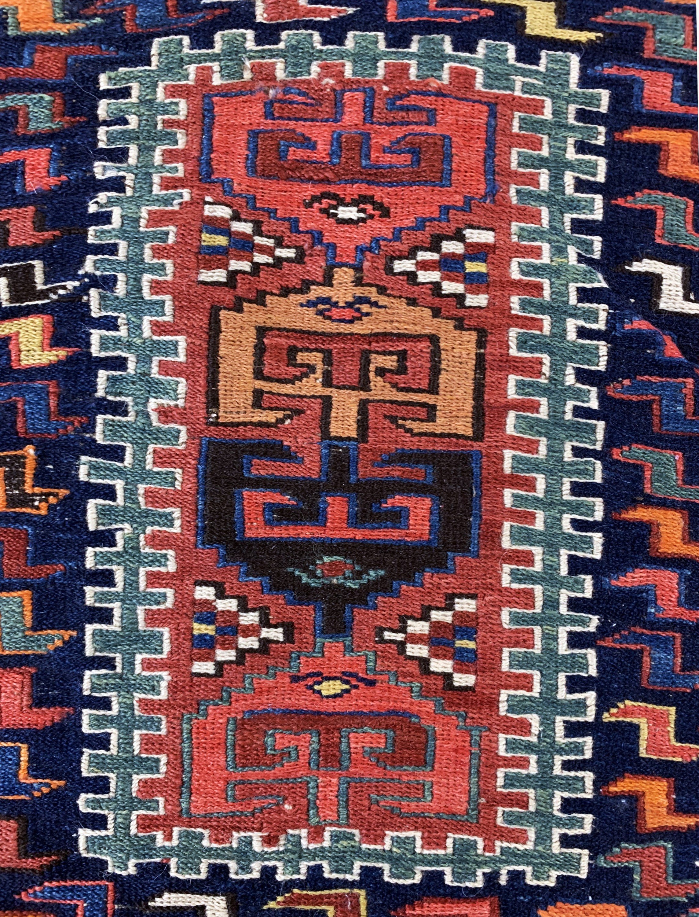 Detail c: Shahsawan Sumakh-Tasche, Persien, um 1900, Wolle auf Wolle, ca. 60 x 50 cm, EHZ: 2