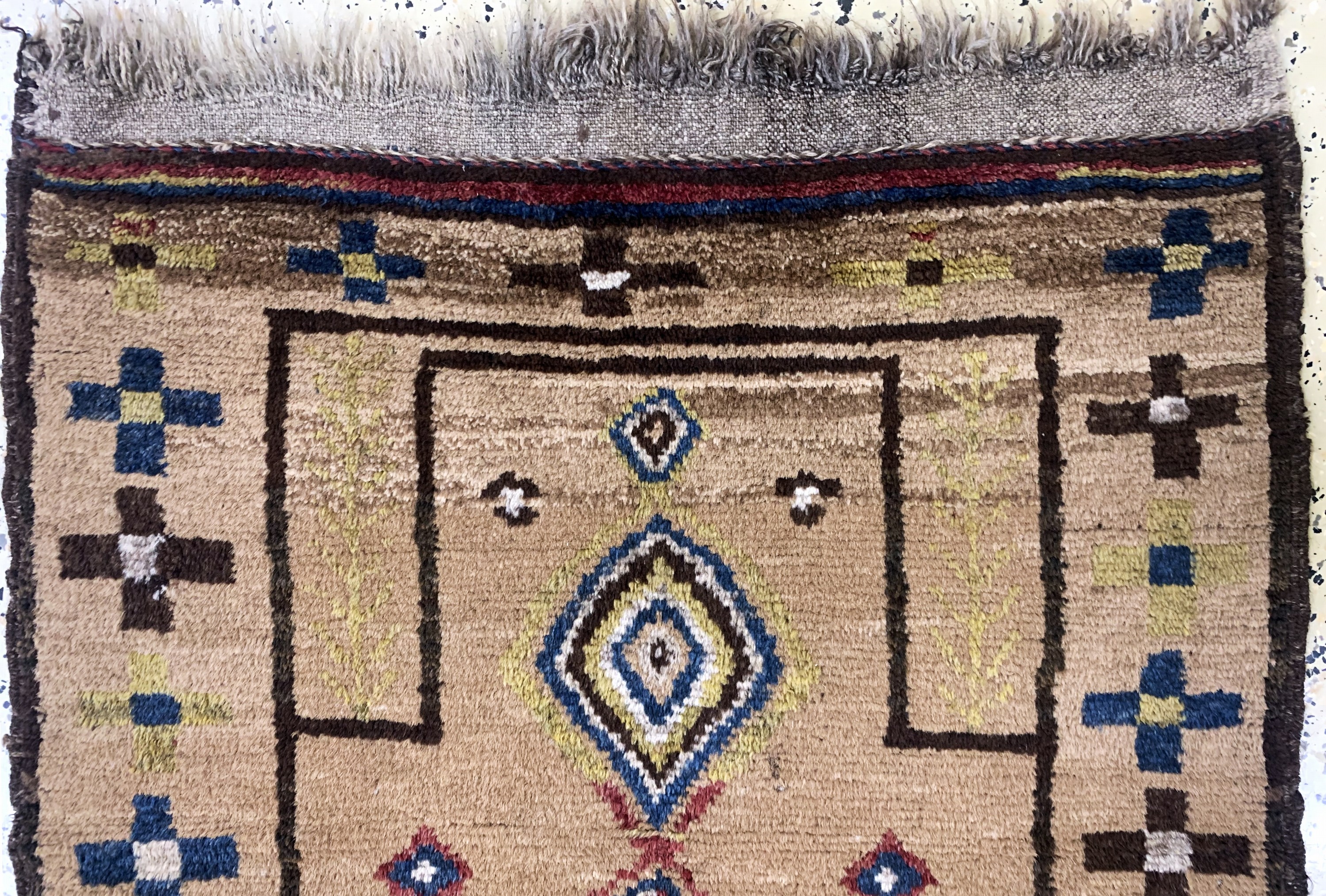 Detail a: Namazlik Chahar Aimaq, Taimani Afganistan, 19.Jhd, Wolle auf Wolle, ca. 95 x 81 cm, EHZ: 2-3(Lit.Tribal Rugs Brian McDonald S.76).