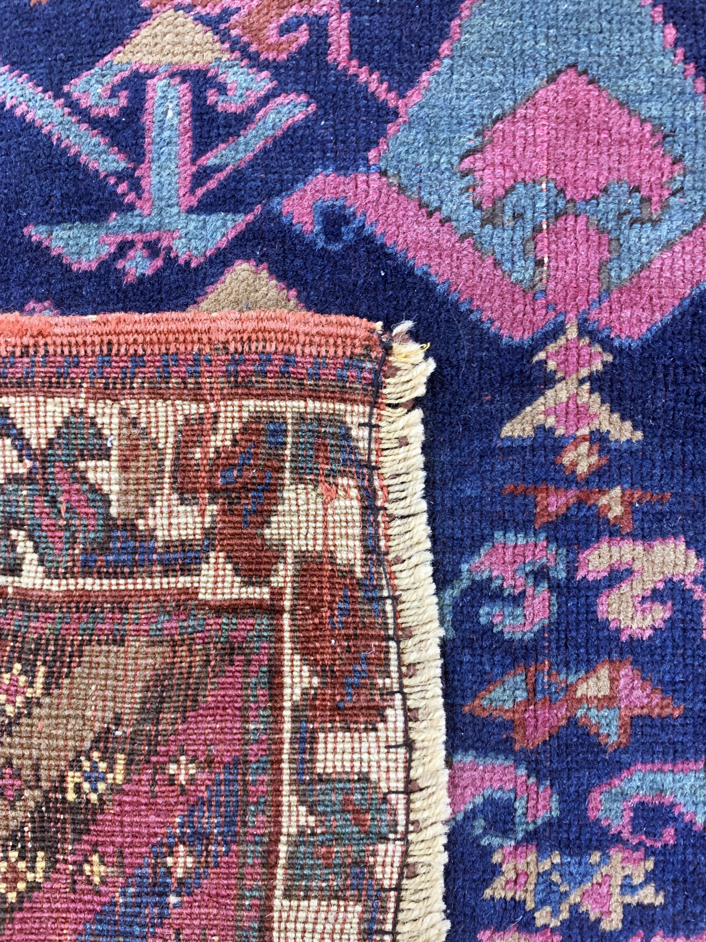 Detail e: Kazak antik"Talisch", Kaukasus, 19.Jhd, Wolle auf Wolle, ca. 134 x 97 cm, EHZ: 3