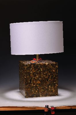 Image 26957805 - Tischlampe, Bianci, 1970er Jahre, Entwurf R. Macci, kubusförmiger Fuß, kleine ...