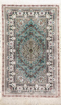 Image Hereke Seide fein, China, Mitte 20.Jhd, reine Naturseide, ca. 124 x 78 cm, ca. 1,0 Mio. ...