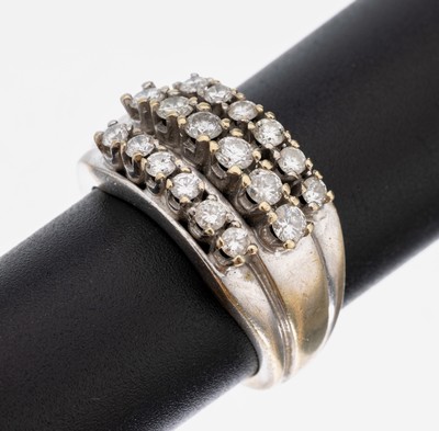 Image 26958282 - 14 kt Gold Brillant-Ring, WG 585/000, 18 Brillanten zus. ca. 0.54 Weiß/si, RW 57, ...