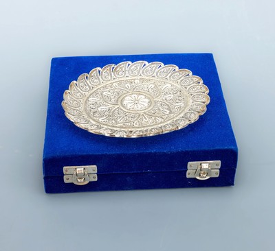 Image 26958353 - Zierteller, wohl Indien, Silber gepr., ovale Grundform, aus aufwendiger Filigranarbeit, ...