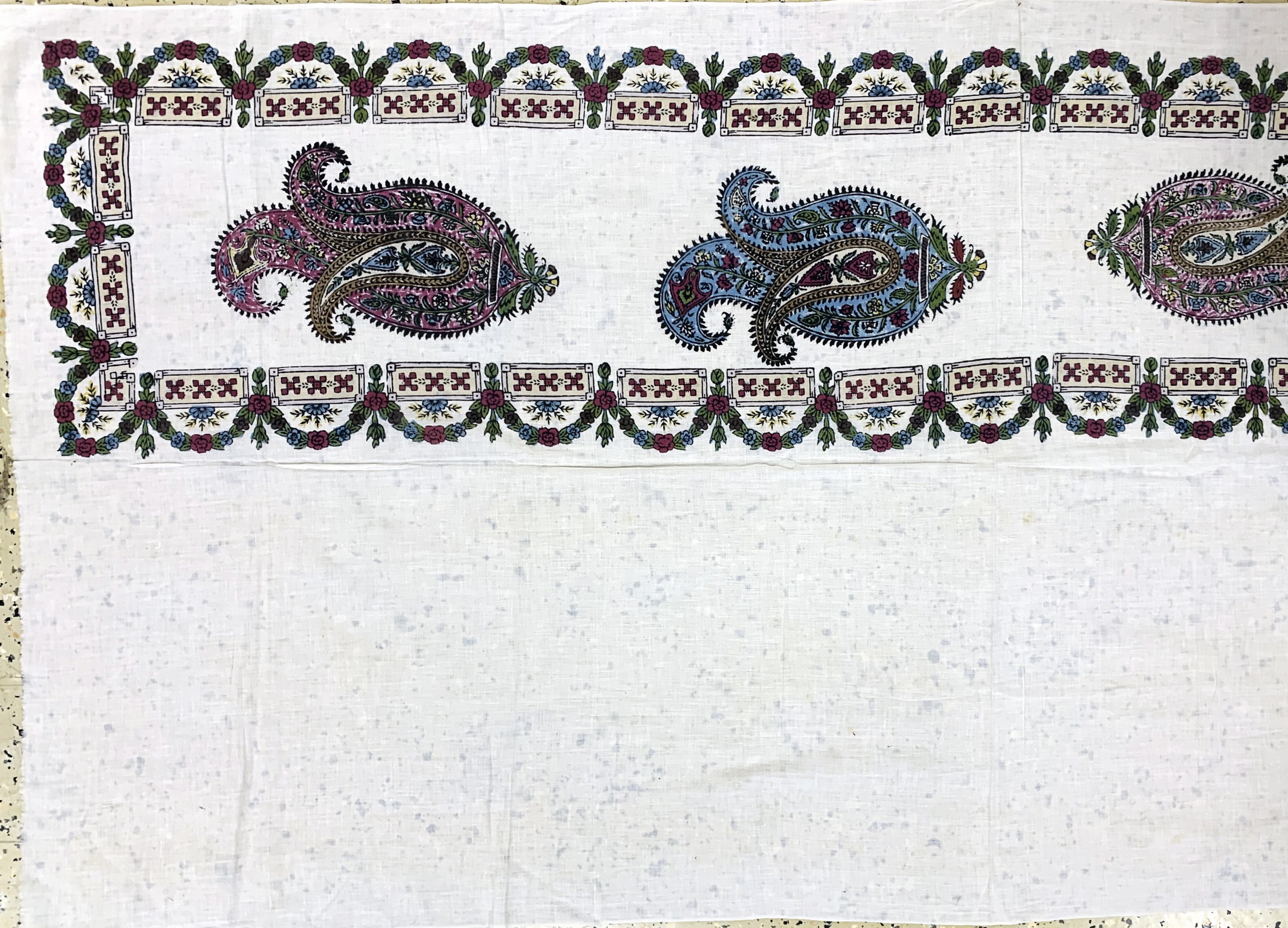 Detail h: 4 Lots Ghalamkar, Esfahan, Perisen, signiert, Mitte 20.Jhd, Stoff-bedruckt, ca. 273 x 85 cm, ca. 187.86 cm, ca. 56 x 54 cm, ca. 118 x 118 cm, ...