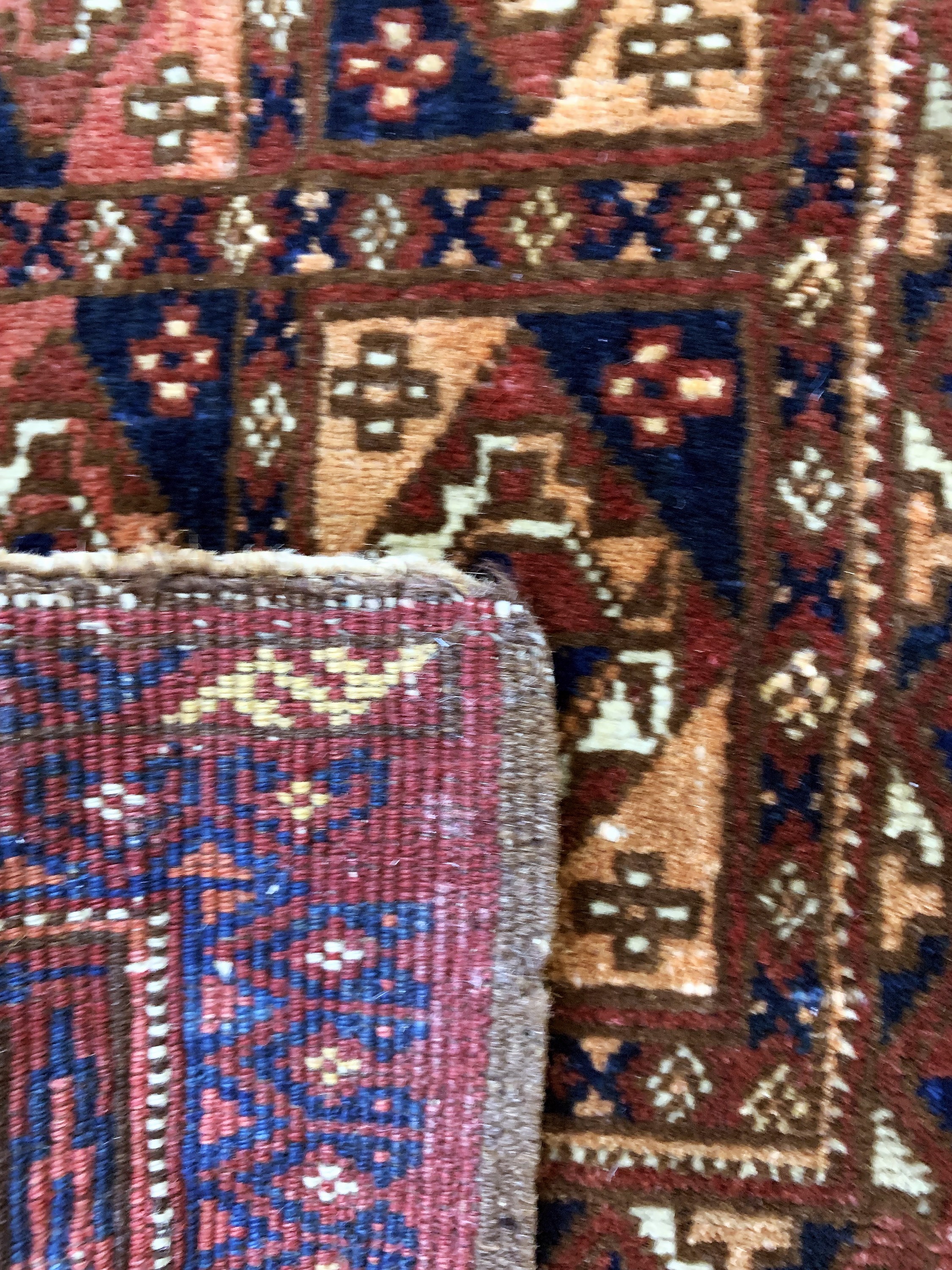 Detail b: 5 Lots antike Turkmenen, Turkmenistan, 19.Jhd, Wolle auf Wolle, Asmalyk, ca. 110 x 62cm, EHZ: 3-4