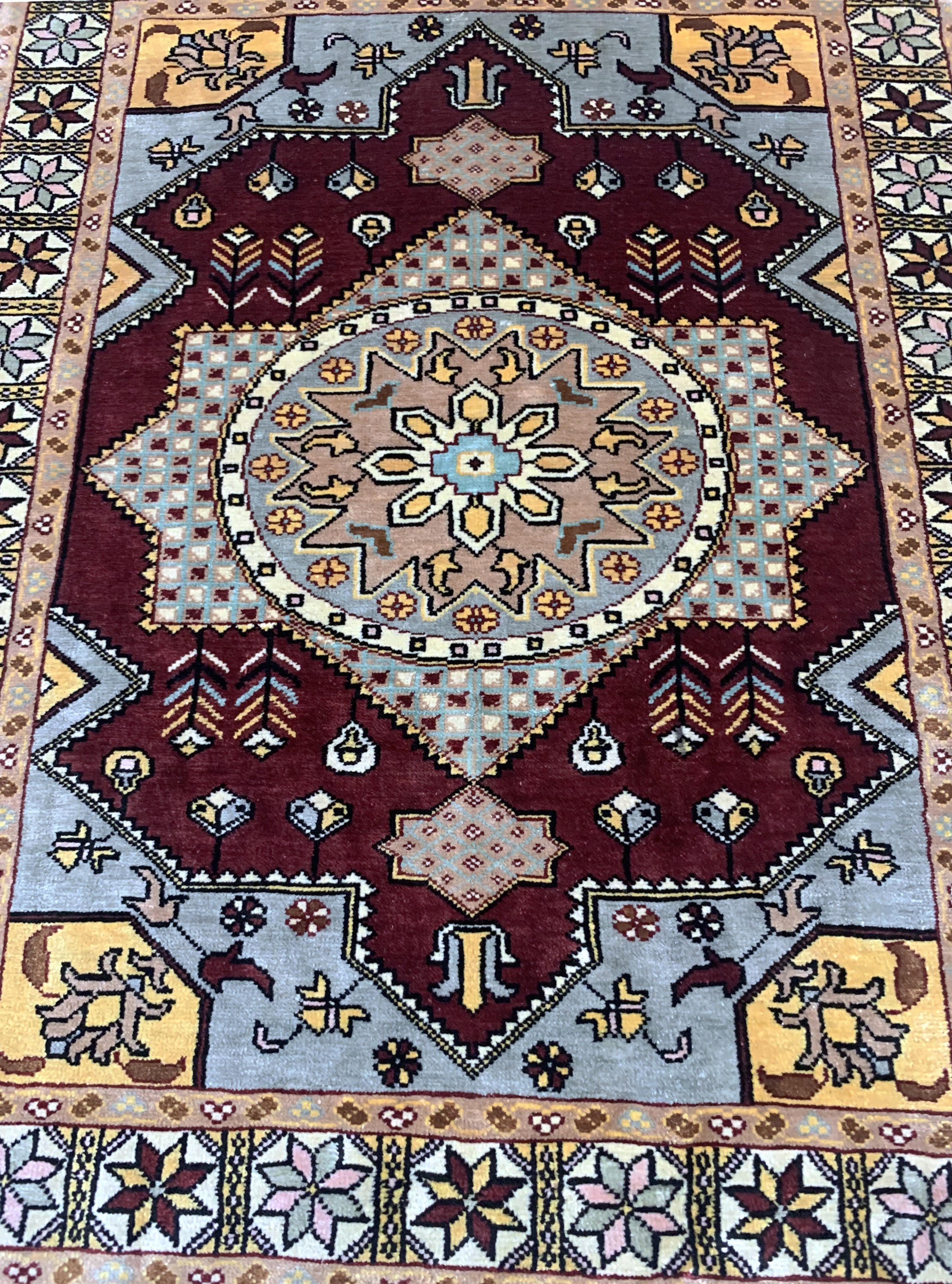 Detail c: Hereke Seide, signiert, Türkei, Mitte 20.Jhd, reine Naturseide, ca. 48 x 37 cm, ca. 1,0 Mio. Kn/qm, EHZ: 1-2