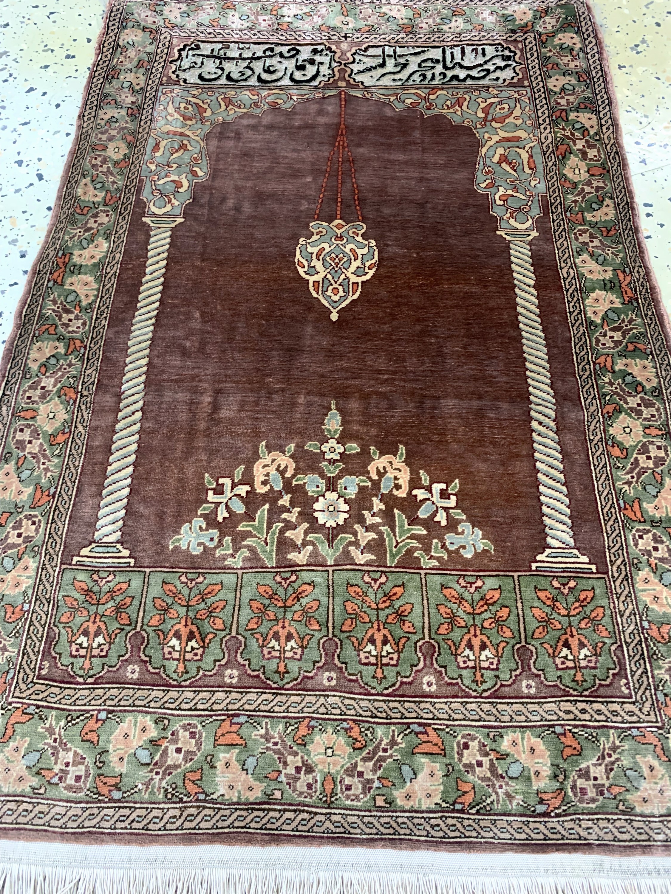 Detail c: Hereke Seide fein, Türkei, signiert, Anfang20.Jhd, reine Naturseide, ca. 75 x 48 cm, ca. 1,0 Mio. Kn/qm, EHZ: 2