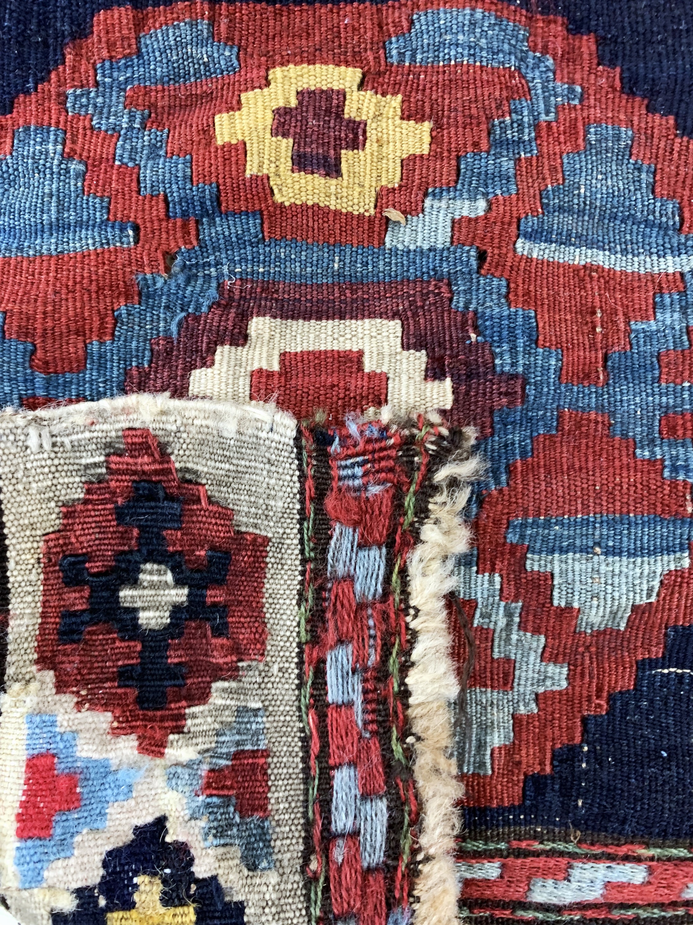 Detail b: 4 Lots Schahsawan, Persien, Tasche & Taschenfront, um 1900, Wolle auf Wolle, ca. 66x 47 cm, EHZ: 3