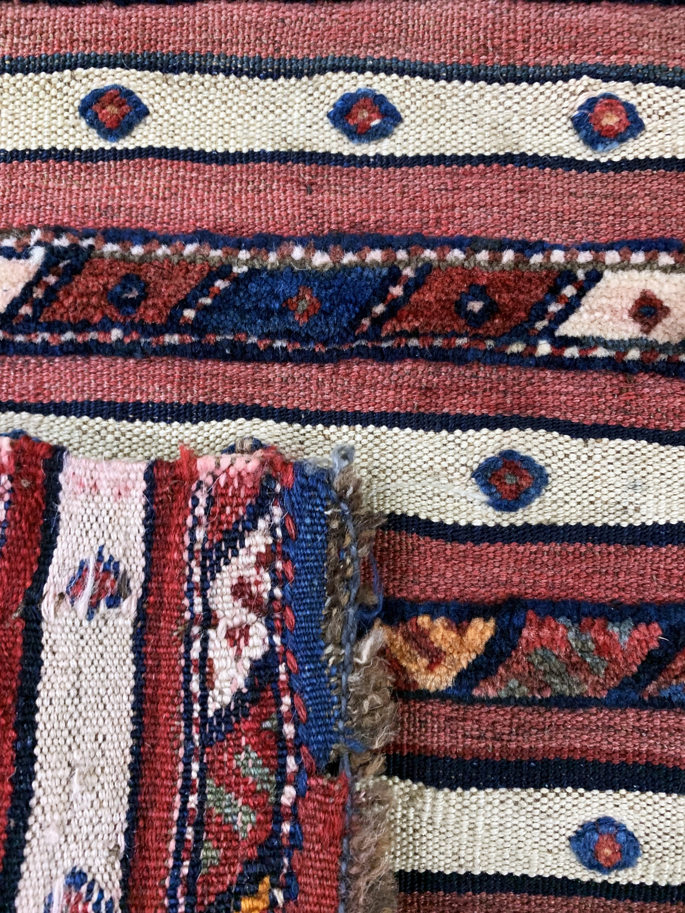 Detail d: 4 Lots Schahsawan, Persien, Tasche & Taschenfront, um 1900, Wolle auf Wolle, ca. 66x 47 cm, EHZ: 3