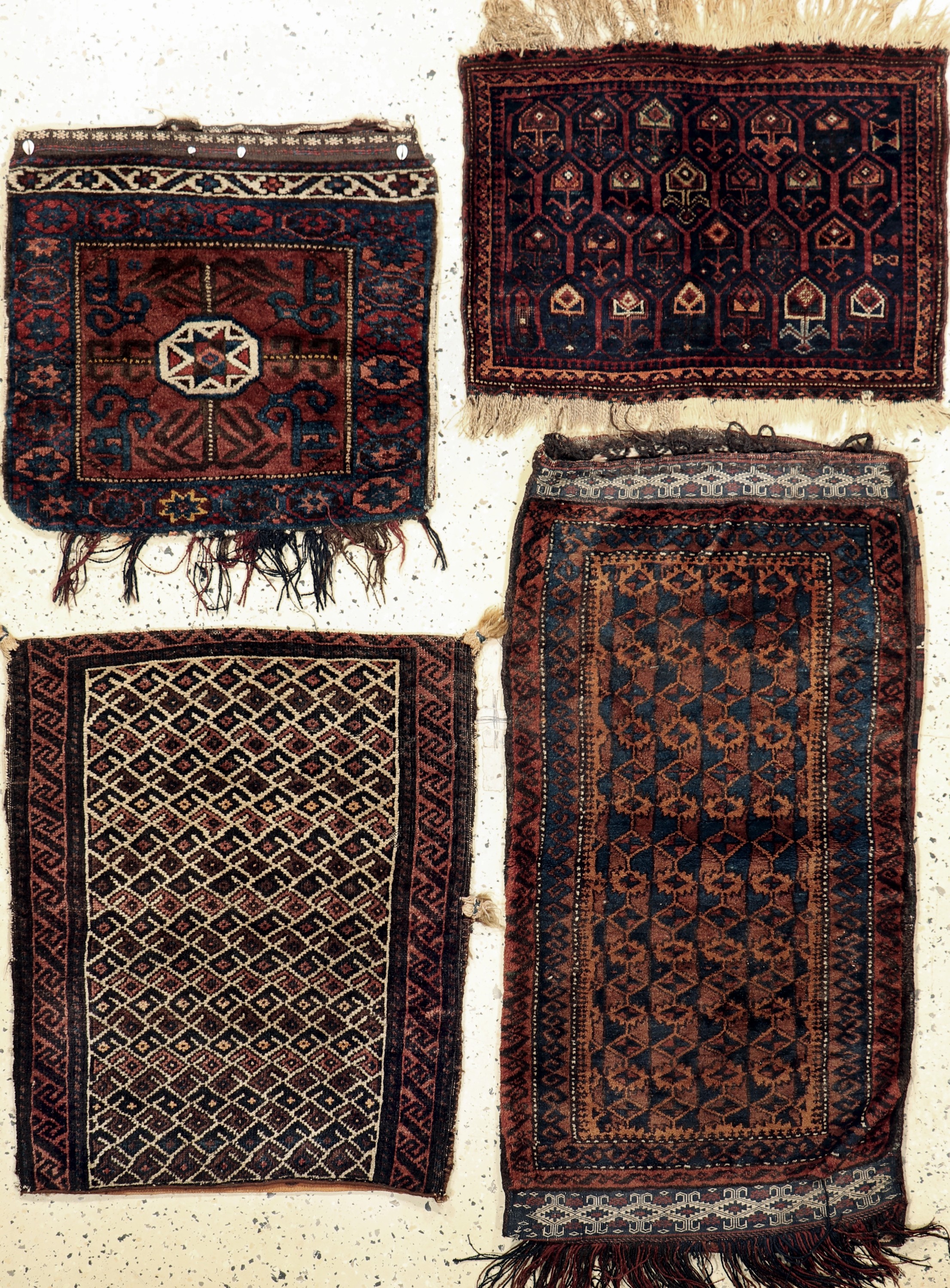 4 Lots Belutsch Persien, Taschen & Taschenfront, 19.Jhd, Wolle auf Wolle, ca. 109x 55 cm, EHZ: 3