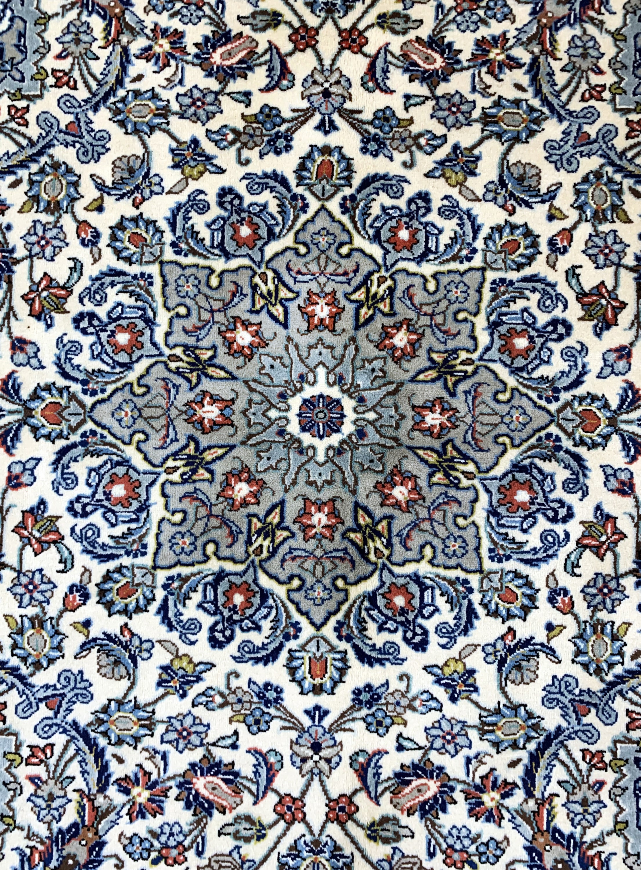 Detail c: Sarogh, Persien, Ende 20.Jhd, Wolle auf Baumwolle, ca. 192 x 193 cm, EHZ: 1-2