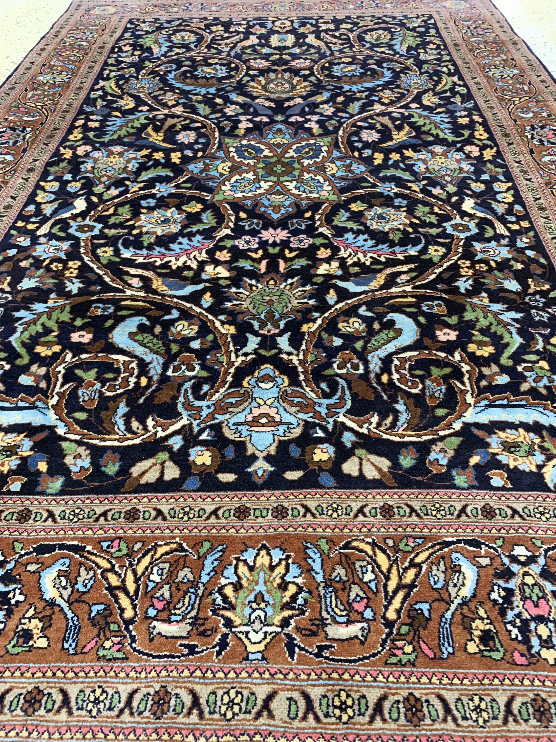 Detail d: Lahor fein, Pakistan, Mitte 20.Jhd, Korkwolle auf Baumwolle, ca. 214 x 139 cm, EHZ: 1-2
