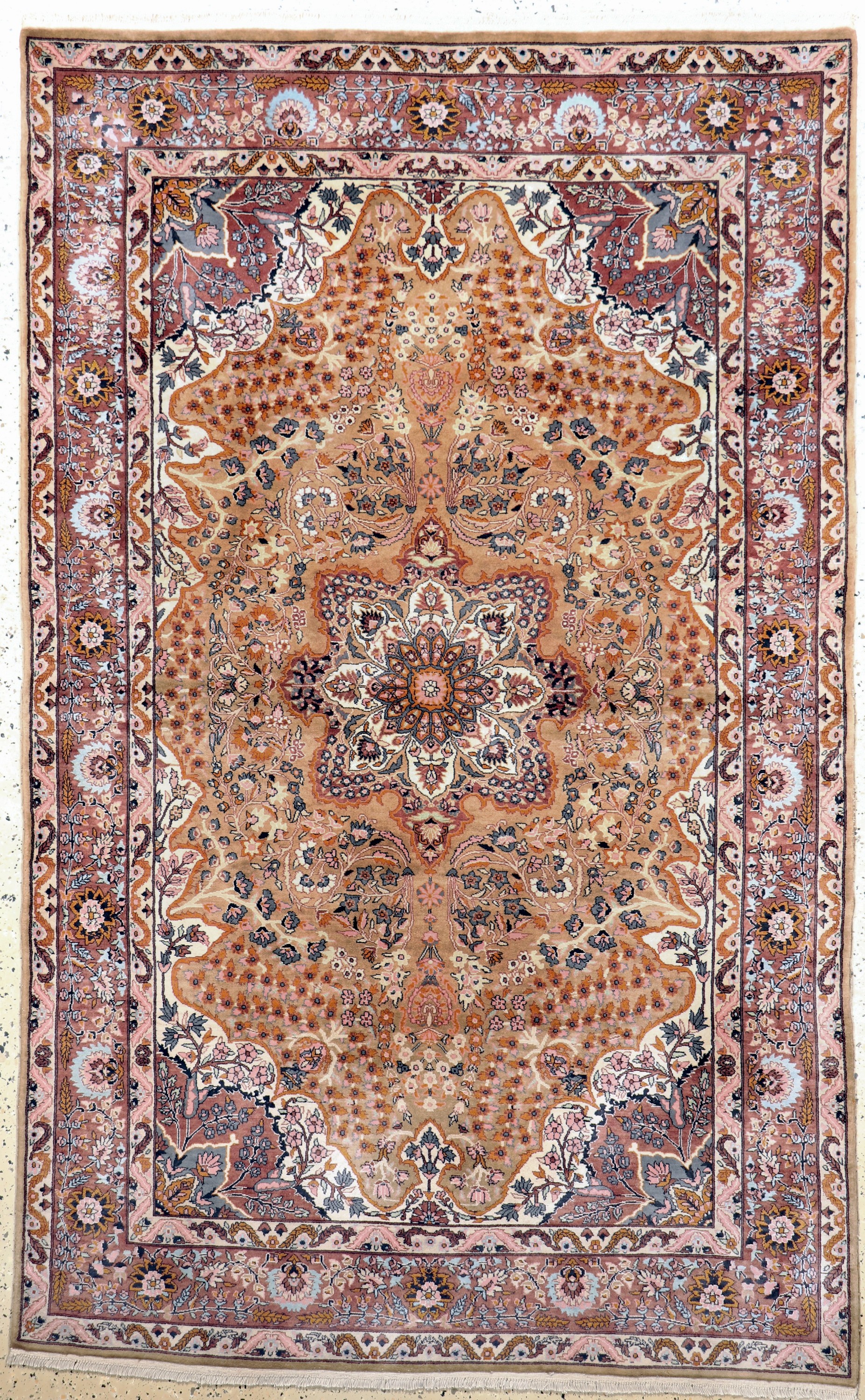 Lahor fein, Pakistan, Mitte 20.Jhd, Korkwolle auf Baumwolle, ca. 222 x 139 cm, EHZ: 1-2