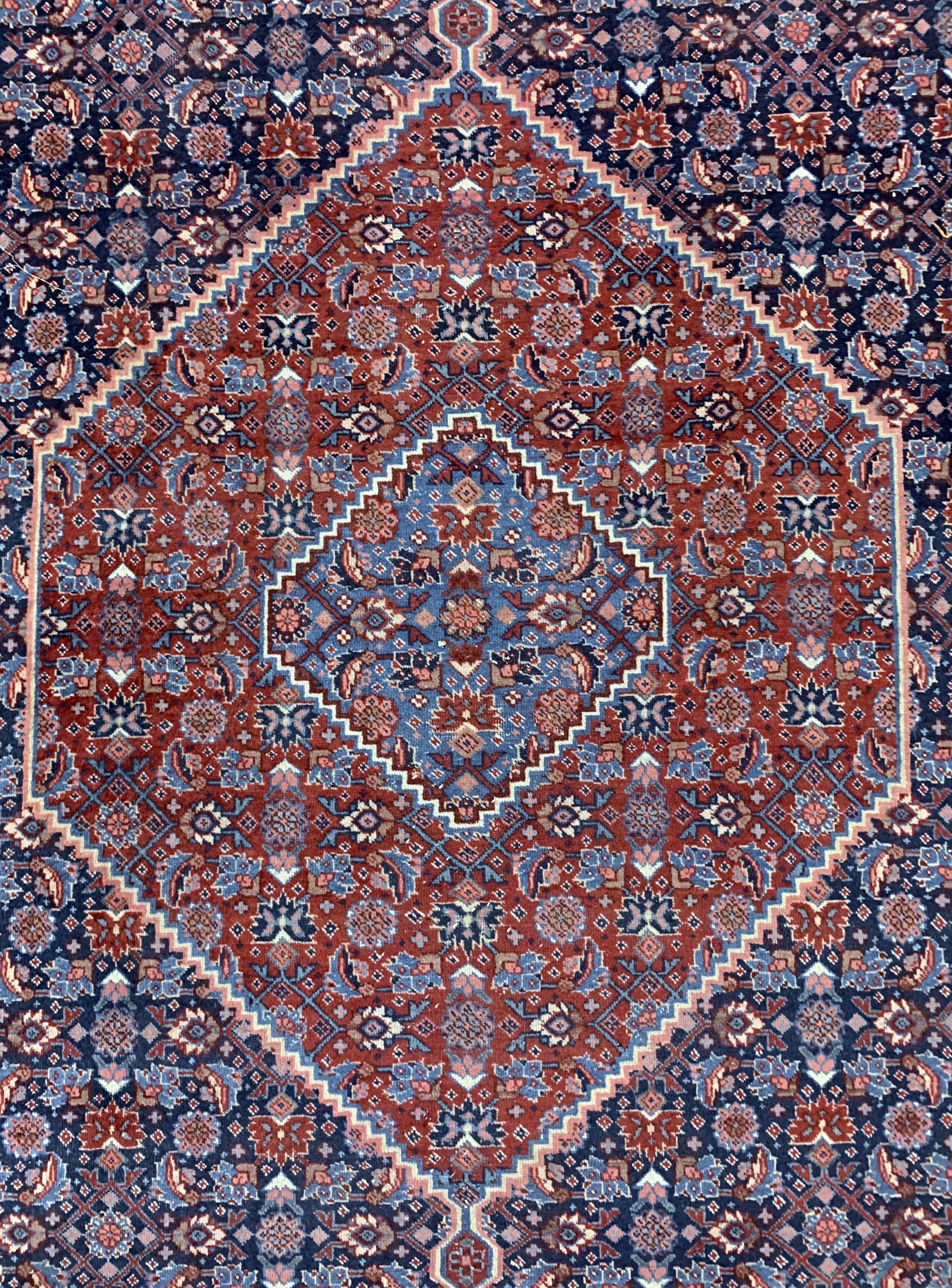 Detail c: Täbriz alt, Persien, Anfang 20.Jhd, Wolle auf Baumwolle, ca. 366 x 242 cm, EHZ: 3
