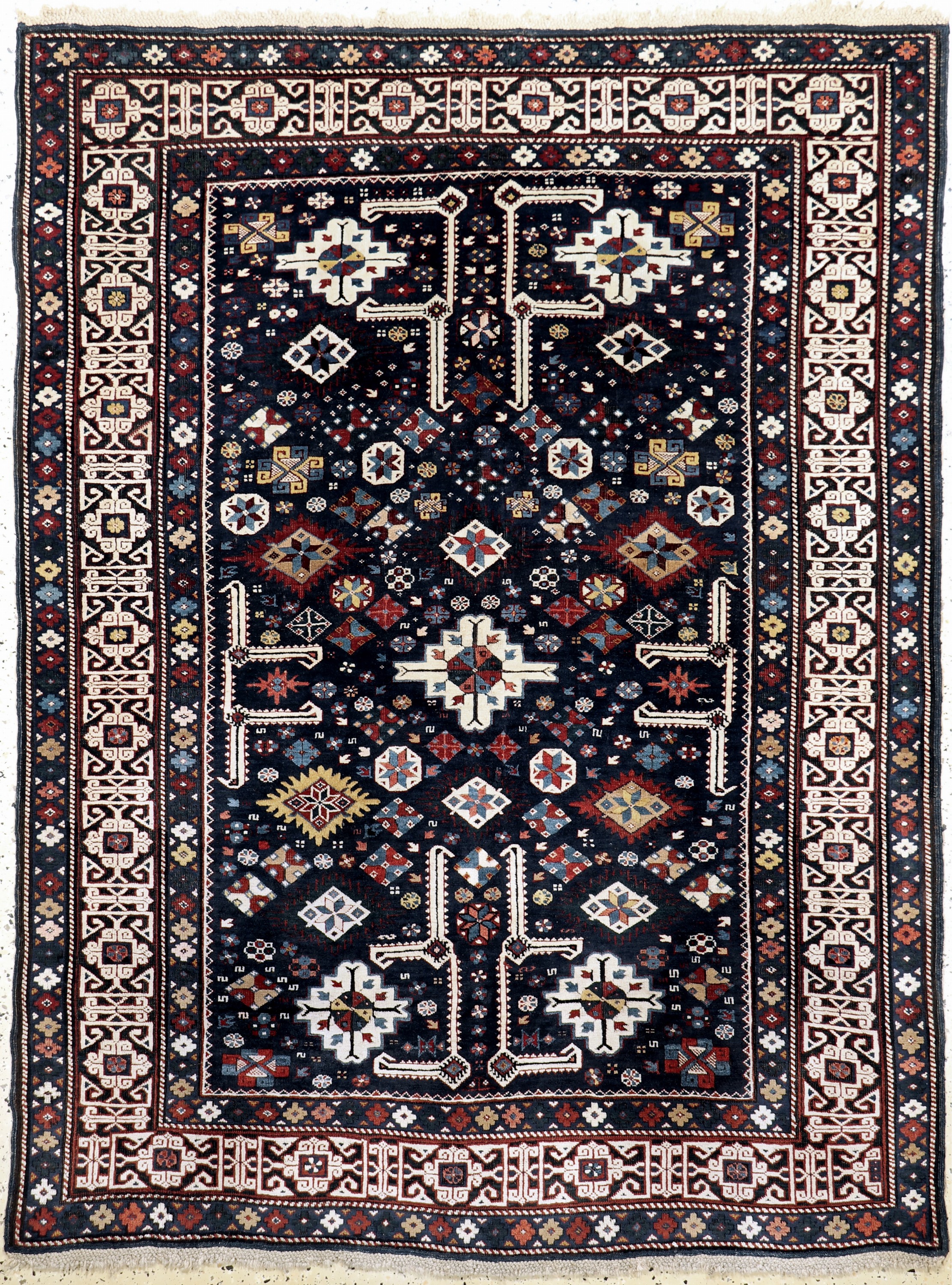 "Blattgabel-Schirwan"antik, Kaukasus, 19.Jhd, Wolle auf Wolle, ca. 196 x 149 cm, EHZ: 2-3