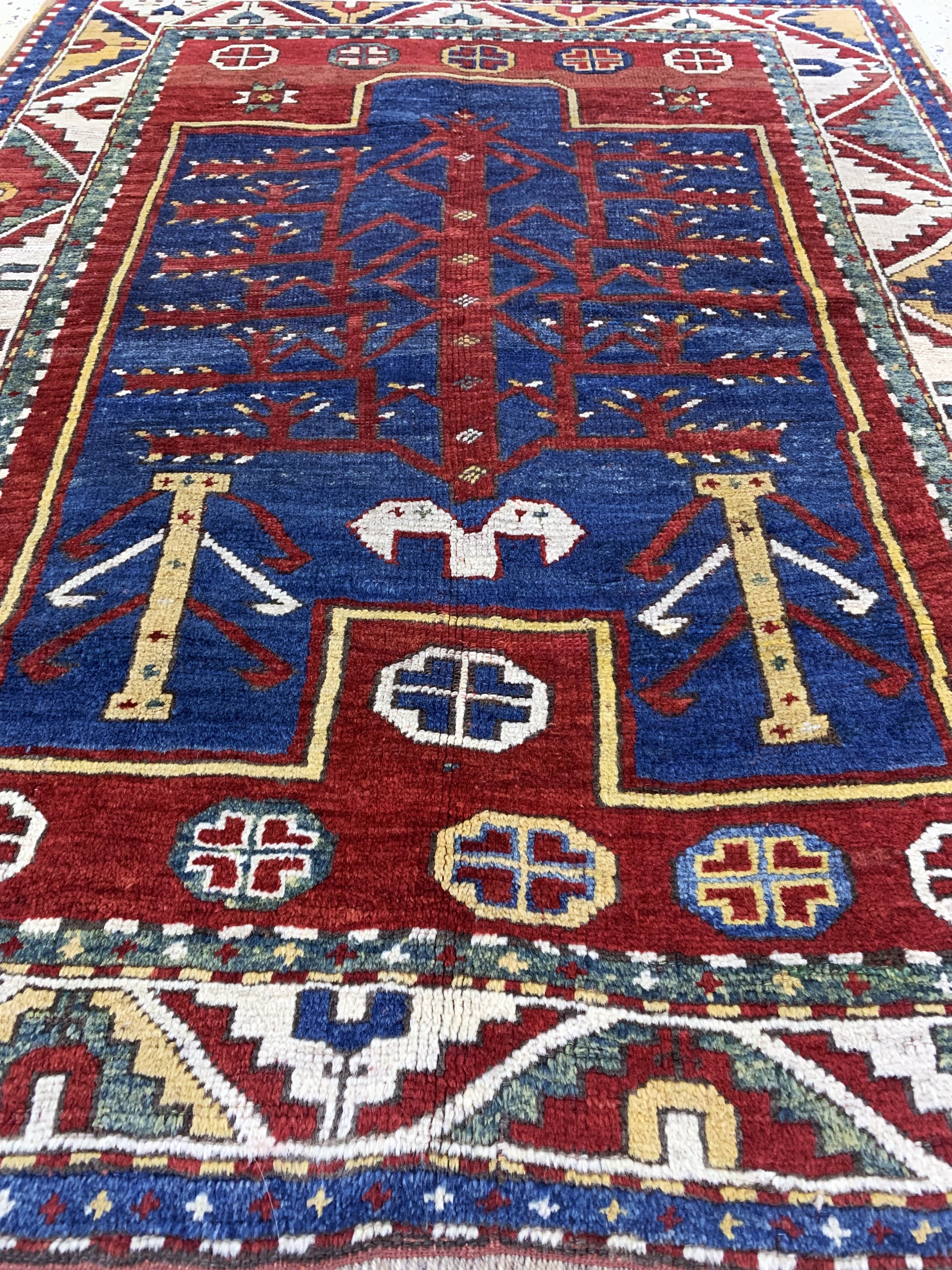 Detail e: "Fachalo"Kazak antik, Kaukasus, 19.Jhd, Wolle auf Wolle, ca. 145 x 115 cm, EHZ: 2(fachkundig restauriert)