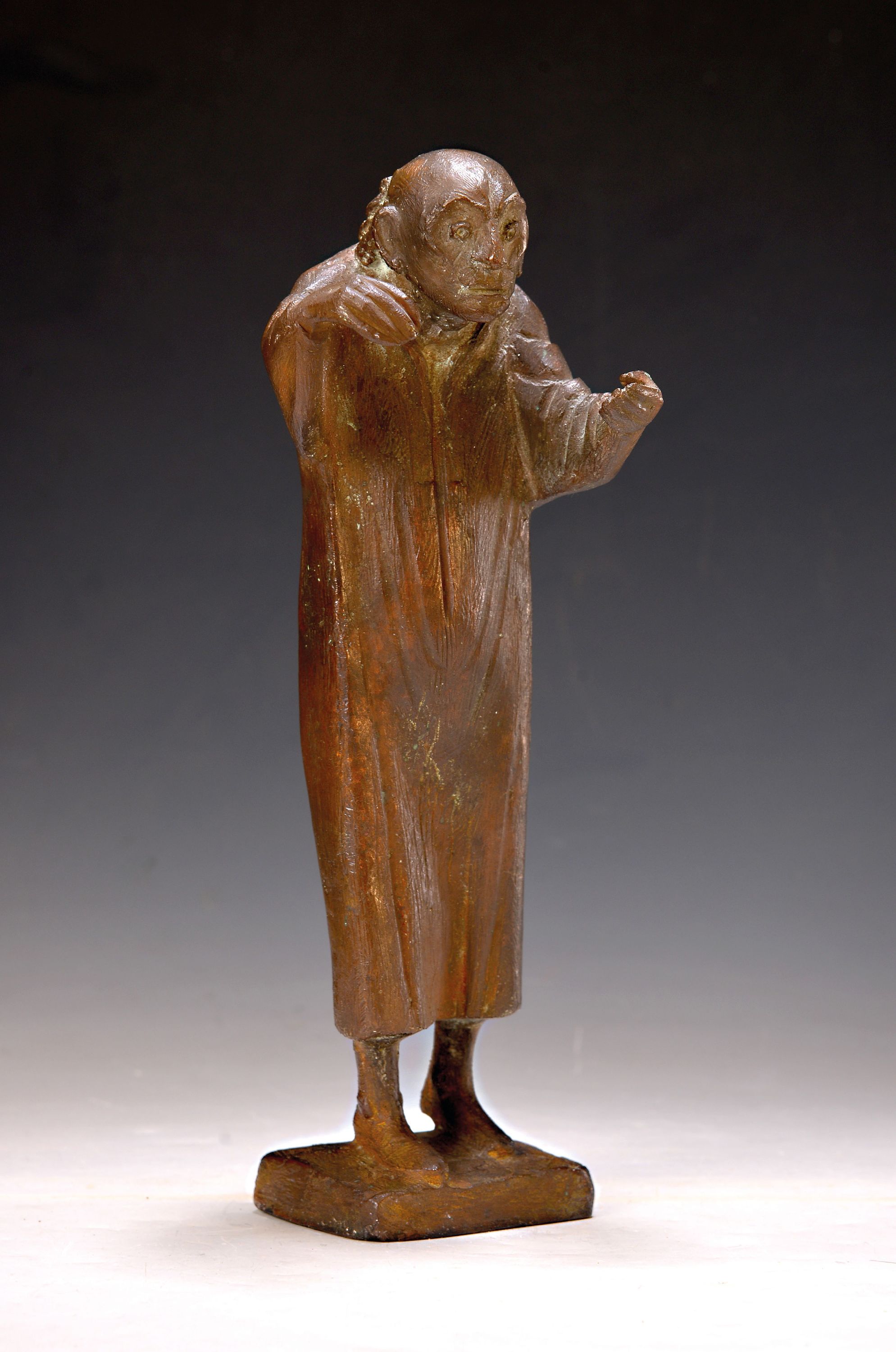 Detail k: Gerhard Marcks, 1889 Berlin - 1981 Burgbrohl, Bronzefigur, "Prediger", auf der Plinthe monogr., Gießerstempel Guss Barth Rinteln, num. ...