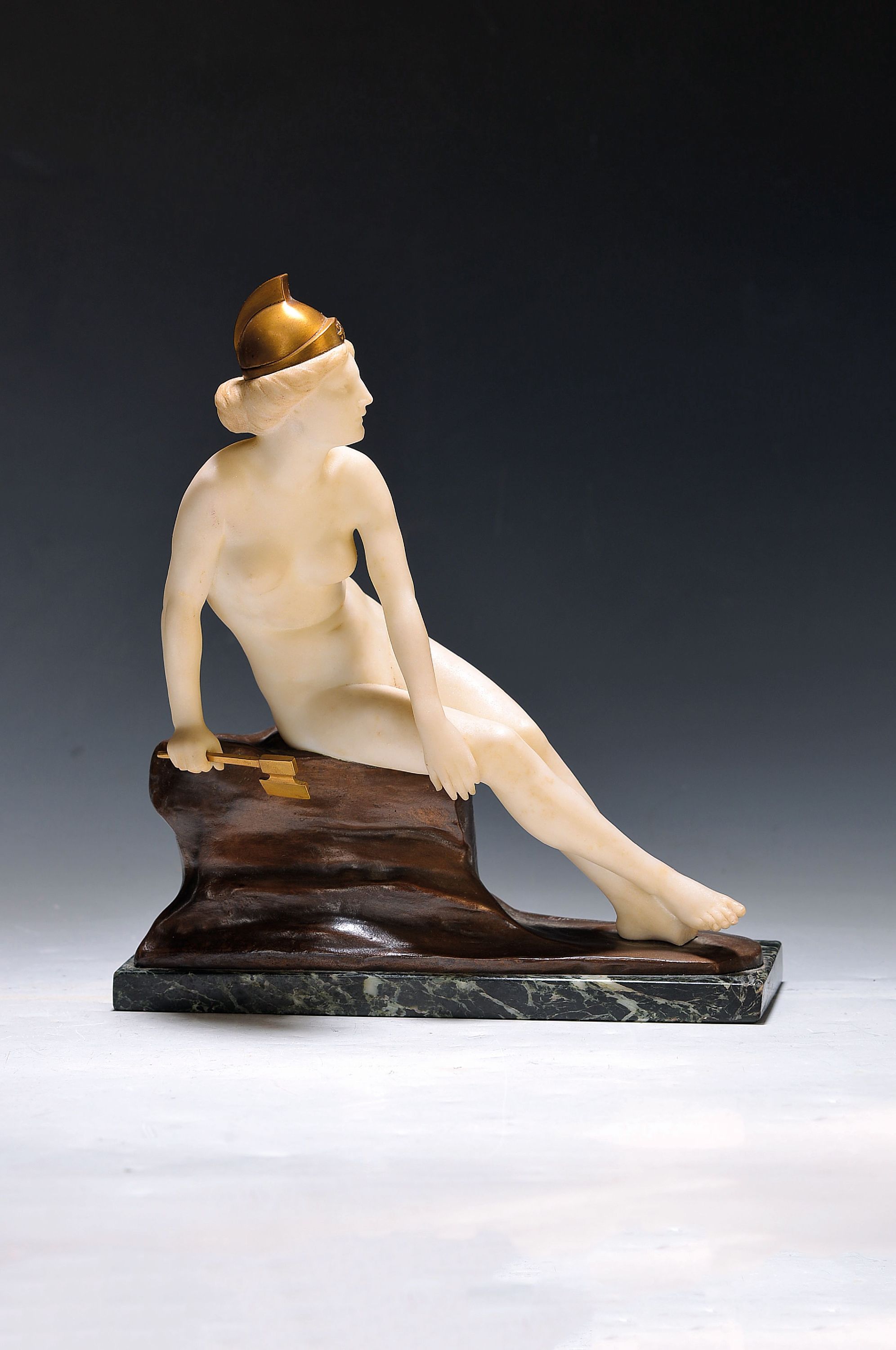 Walter Schulze-Thewis, 1872-1921, Darstellung der Göttin Athena mit Helm und Axt, Alabaster und Bronze, am Sockel sign., ein Fuß beschädigt, H. ...