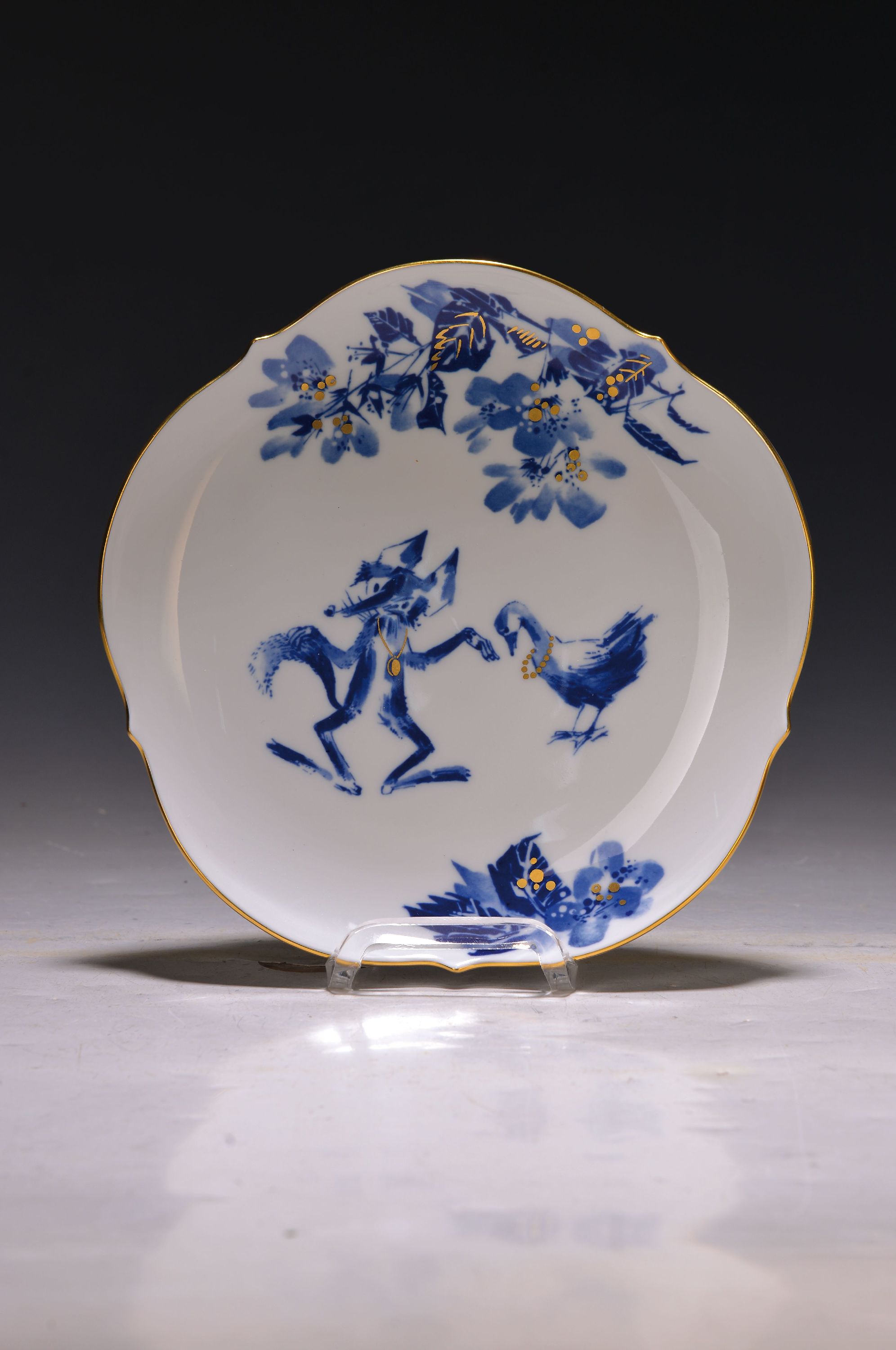 Detail a: 2 Andenken-Teller memorial plates, Meissen, 1995 und 1996, Aquatinta goldgehöht, Fuchs du hast die Gans gestohlen und Ein Männlein steht im Walde, ...