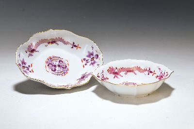 Image 26958761 - 2 Schälchen, Meissen, 20. Jh., Dekor violetter Hofdrache goldschattiert, 1 x oval, ...