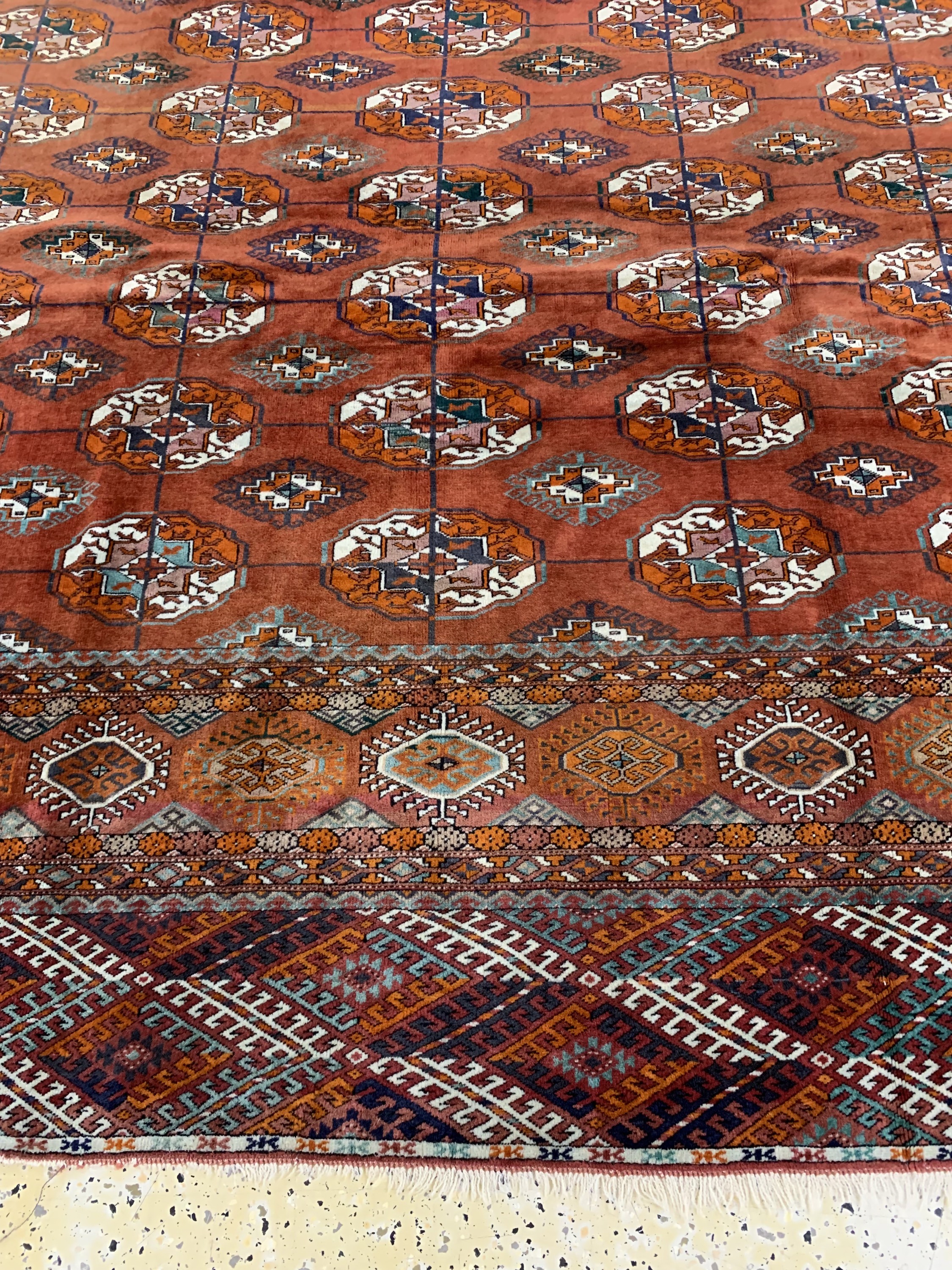 Detail e: Buchara fein, Rußland, Mitte 20.Jhd, Wolle auf Wolle, ca. 294 x 223 cm, EHZ: 2