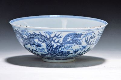Image 26958915 - Schale, China, nach Kang Xi-Vorbild, 19. Jh., blaue Unterglasurbemalung, Wandung mit ...
