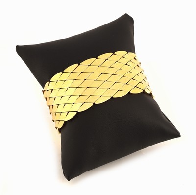 Image 18 kt Gold Armband, GG 750/000, B. ca. 3 cm, L. ca. 19 cm, Kastenschloss mit 2 ...