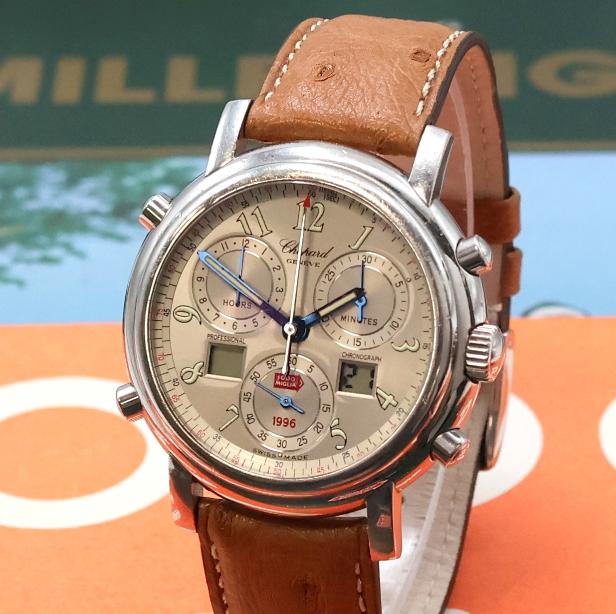 Detail a: CHOPARD Fahreruhr Mille Miglia 1996 auf 750 Stück limitierter Armbandchronograph Referenz 8309 inklusive 2 Helmen und Fahrtenbuch, Schweiz um 1996, ...