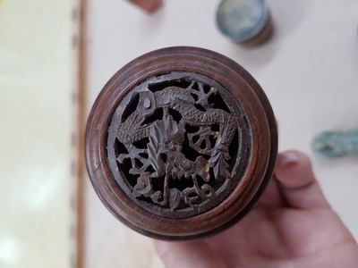 26959149d - 14 small parts Japan and China, partly accessories for calligraphy, ink pot, lid box, ...