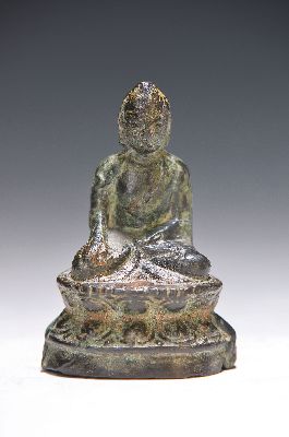 Image 26959152 - Kleiner Buddha, wohl Kambodscha, 19. Jh., Bronze, auf Lotussockel, Geste der ...