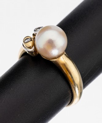 Image 26959695 - 14 kt Gold Perl-Brillant-Ring, GG 585/000 gepr., mittig l. rosef. Akoyazuchtperle, D. ...
