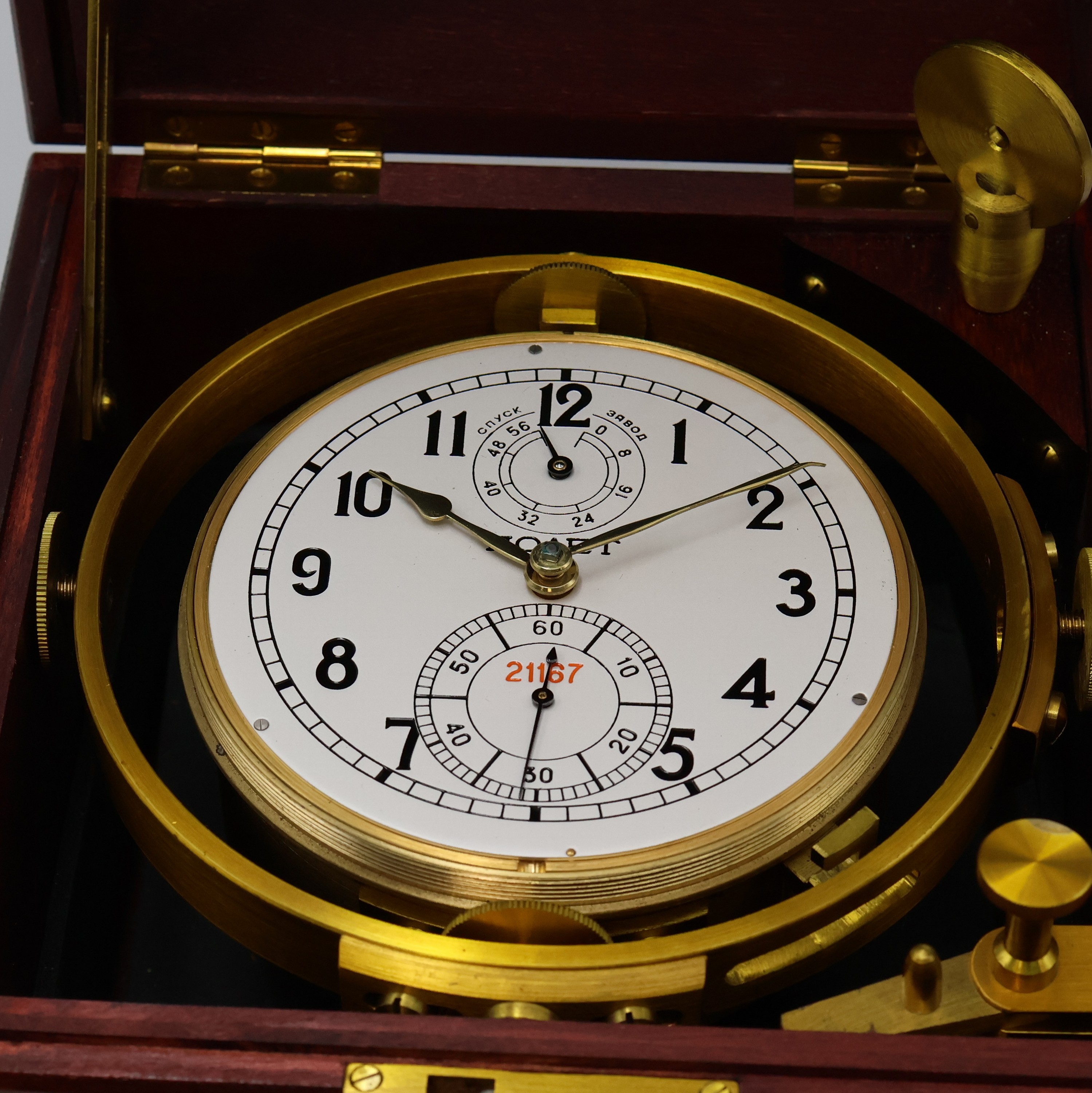 Detail g: POLJOT nahezu neuwertiger Marinechronometer Nr. 21167, UDSSR lt. Pass von 1996, 3-tlg. Holzkasten, orig. Transportkasten, kardanisch aufgehängtes ...