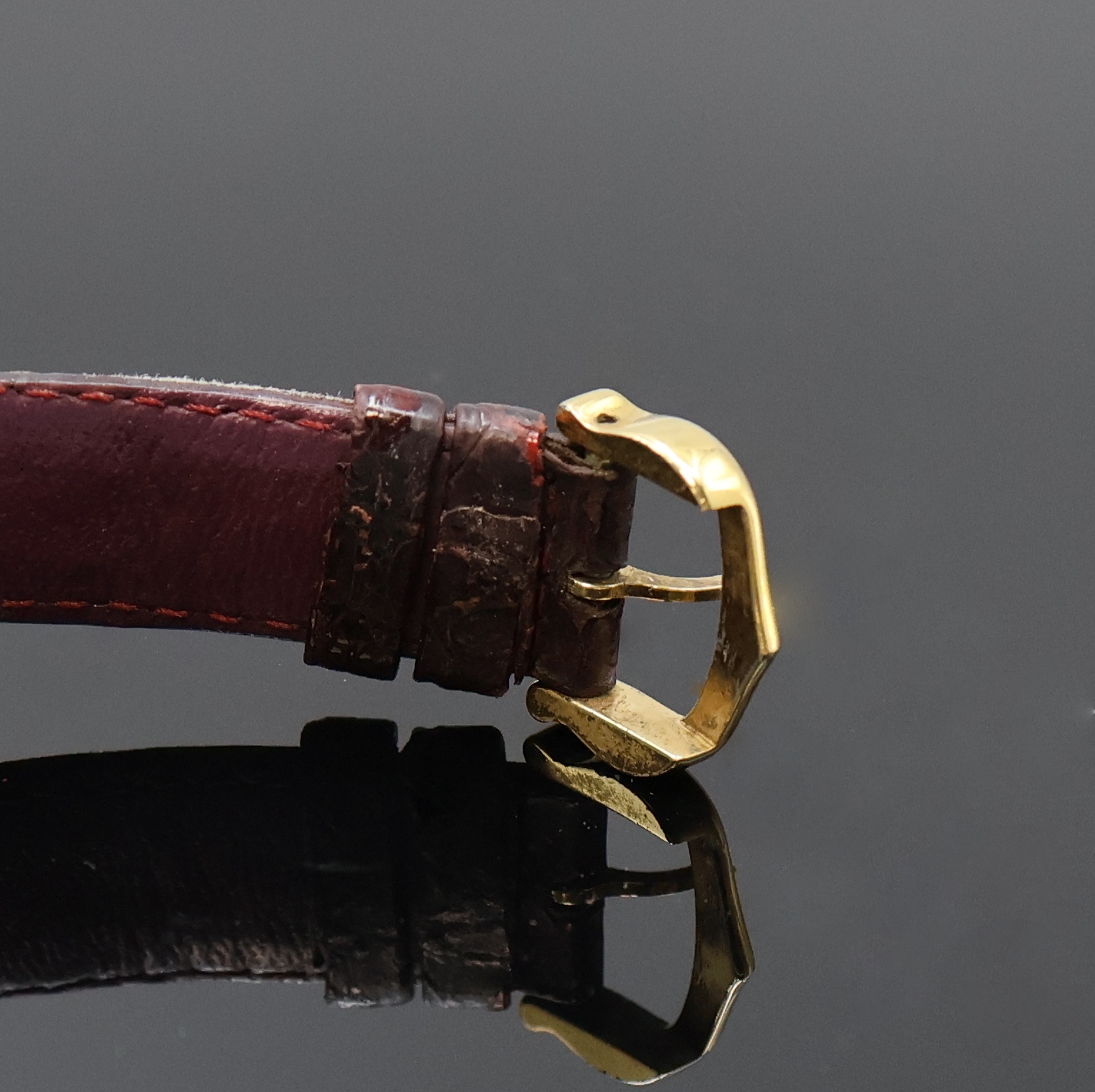 Detail b: CARTIER Vendome Trinity Armbanduhr in GG/RG/WG 750/000, Schweiz um 1995, quarz, Boden 2- fach verschr., Schmuckkrone, neutr. Lederband m. orig. ...
