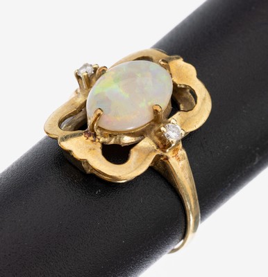 Image 26959700 - 8 kt Gold Opal-Brillant-Ring, GG 333/000, mittig ovaler Opal-Cabochon, Farbspiel in ...