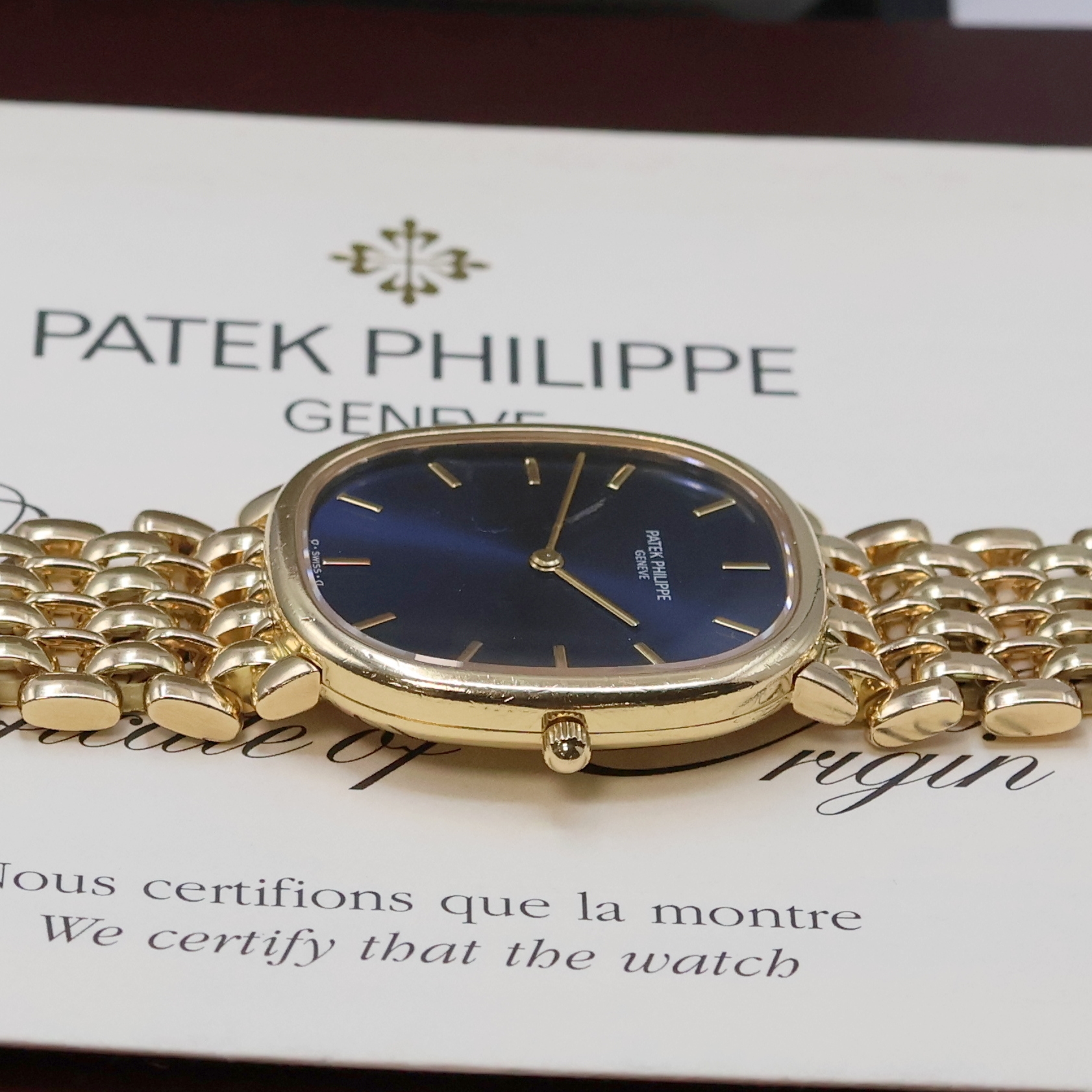 Detail d: PATEK PHILIPPE Herrenarmbanduhr Ellipse d´Or in GG 750/000 Referenz 3738/122, Schweiz verk. lt. beil. Zertifikat 08/2001, Automatik, orig. ...