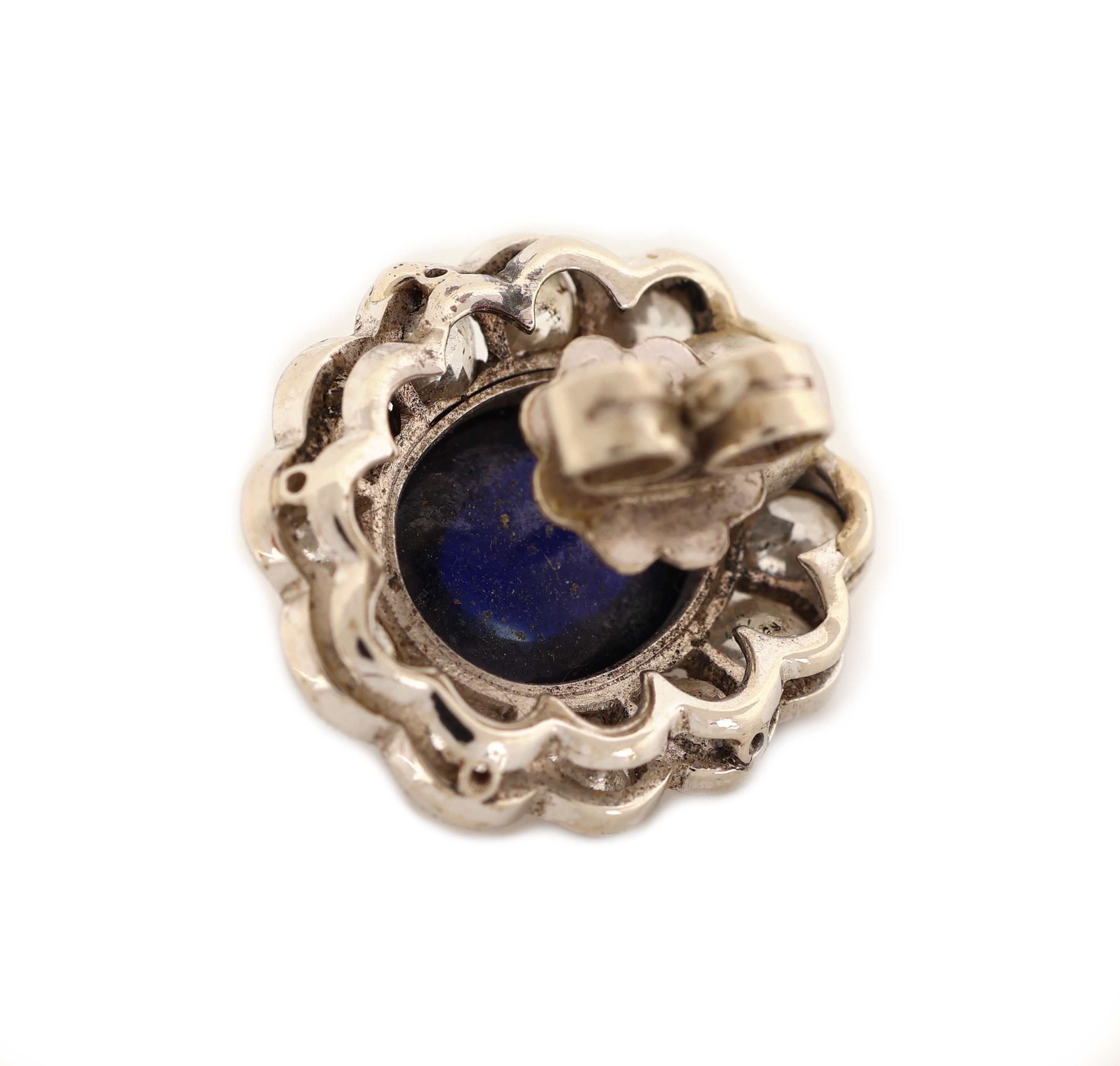 Detail c: Paar Platin Saphir-Diamant-Ohrstecker, um 1910, Platin gepr., ursprgl. wohl Ohrgehänge später in Stecker umgearbeitet mit 14 kt Gold Montur und ...