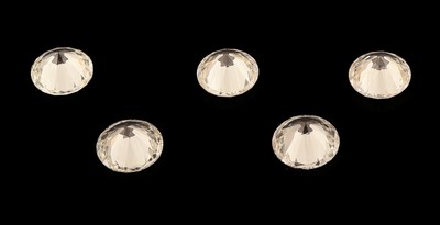 26960068a - Lot 5 lose Brillanten zus. ca. 0.88 ct Weiß- l.get.Weiß/vvs Schätzpreis: ...