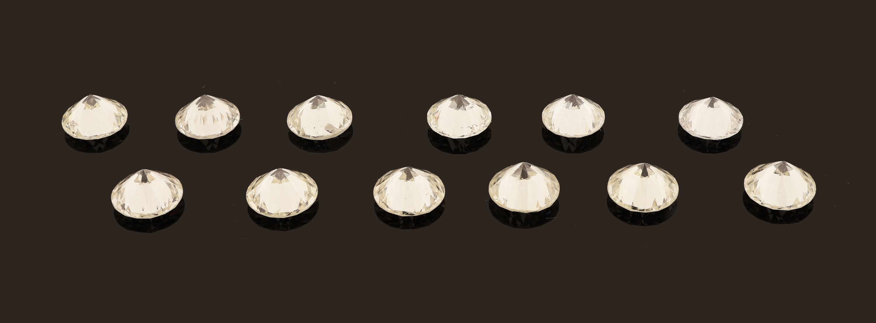 Detail a: Lot 12 lose Brillanten zus. ca. 3.12 ct l.get.Weiß-light Yellow/si