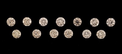 Image Lot 13 lose Brillanten, zus. ca. 5.39 ct Weiß-get.Weiß-light Yellow/vs-p ...